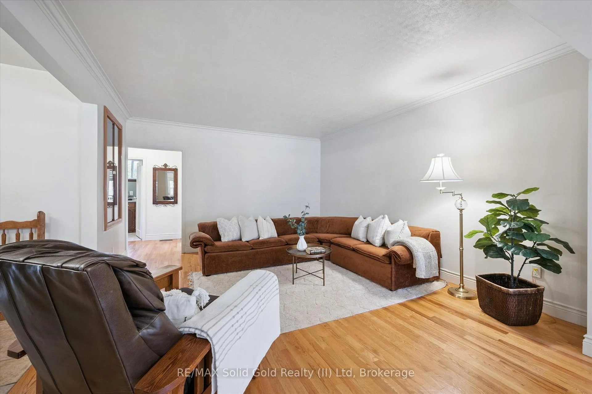 Photo 9 of 34 Belmont Avenue E, Kitchener — HOMEH