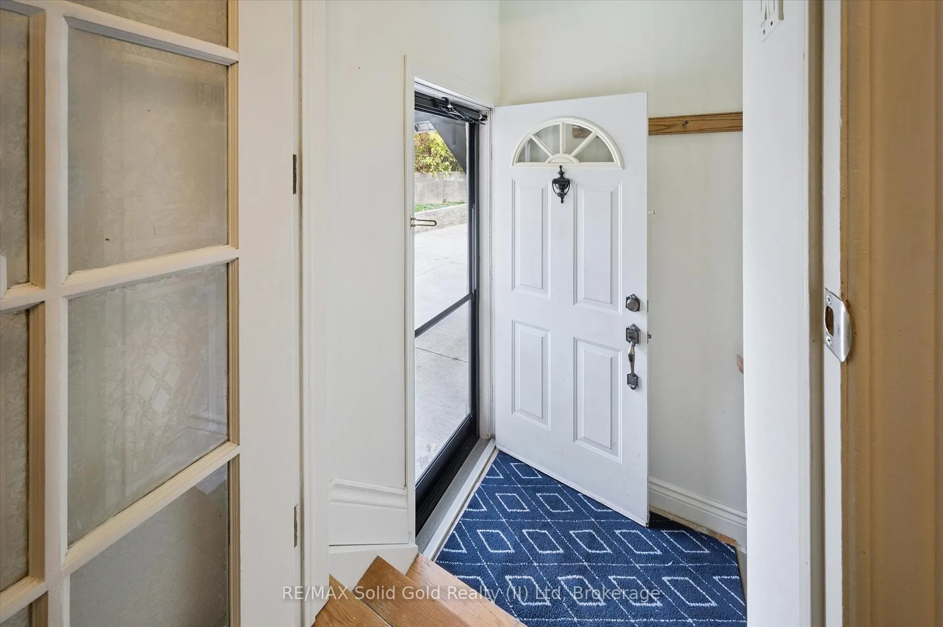 Photo 22 of 34 Belmont Avenue E, Kitchener — HOMEH
