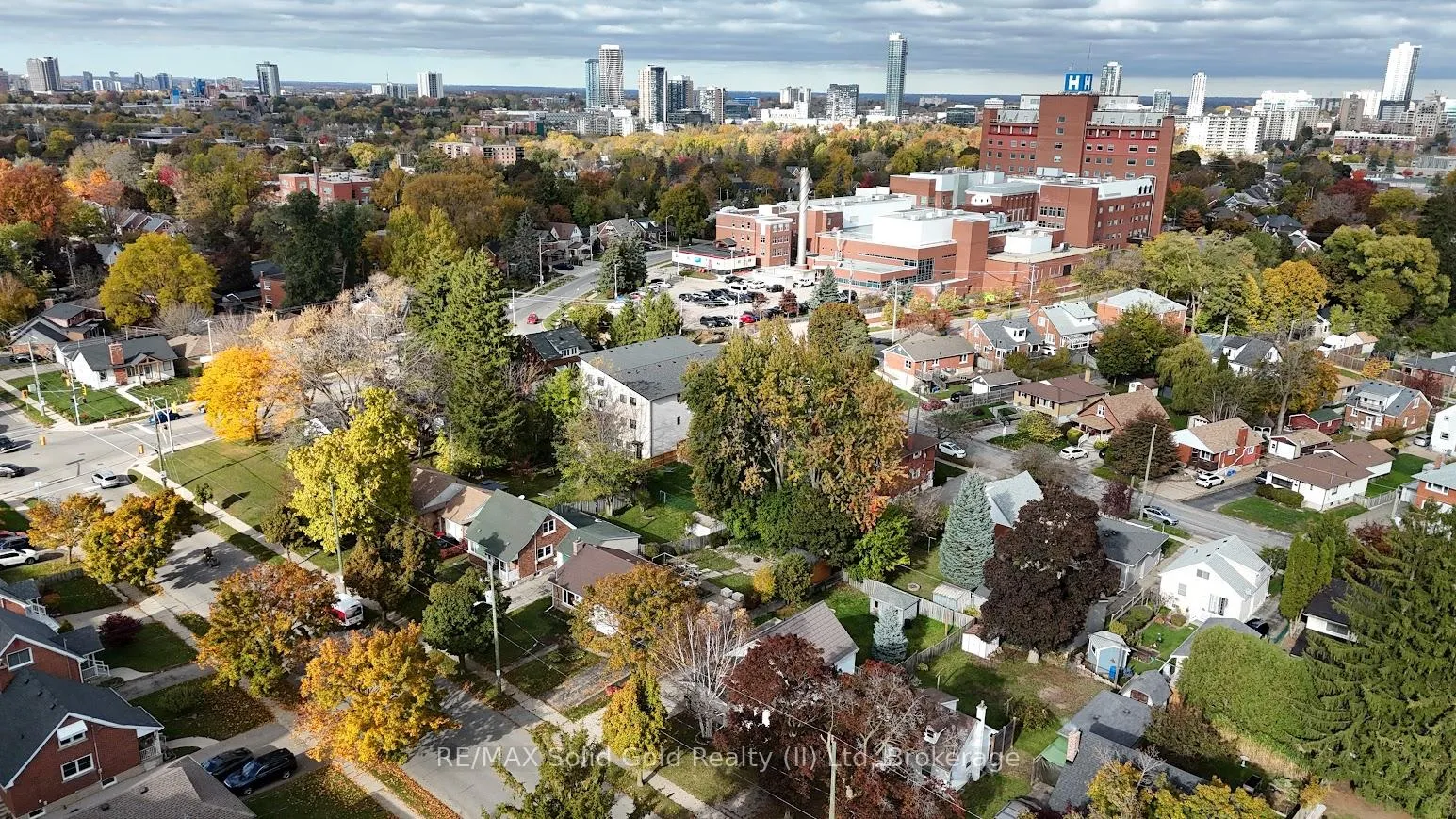 Photo 33 of 34 Belmont Avenue E, Kitchener — HOMEH