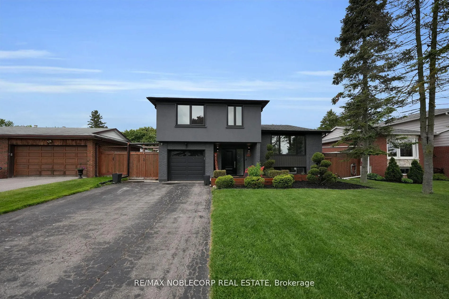 Photo 3 of 255 Bell Air Drive, Caledon, Bolton East — HOMEH