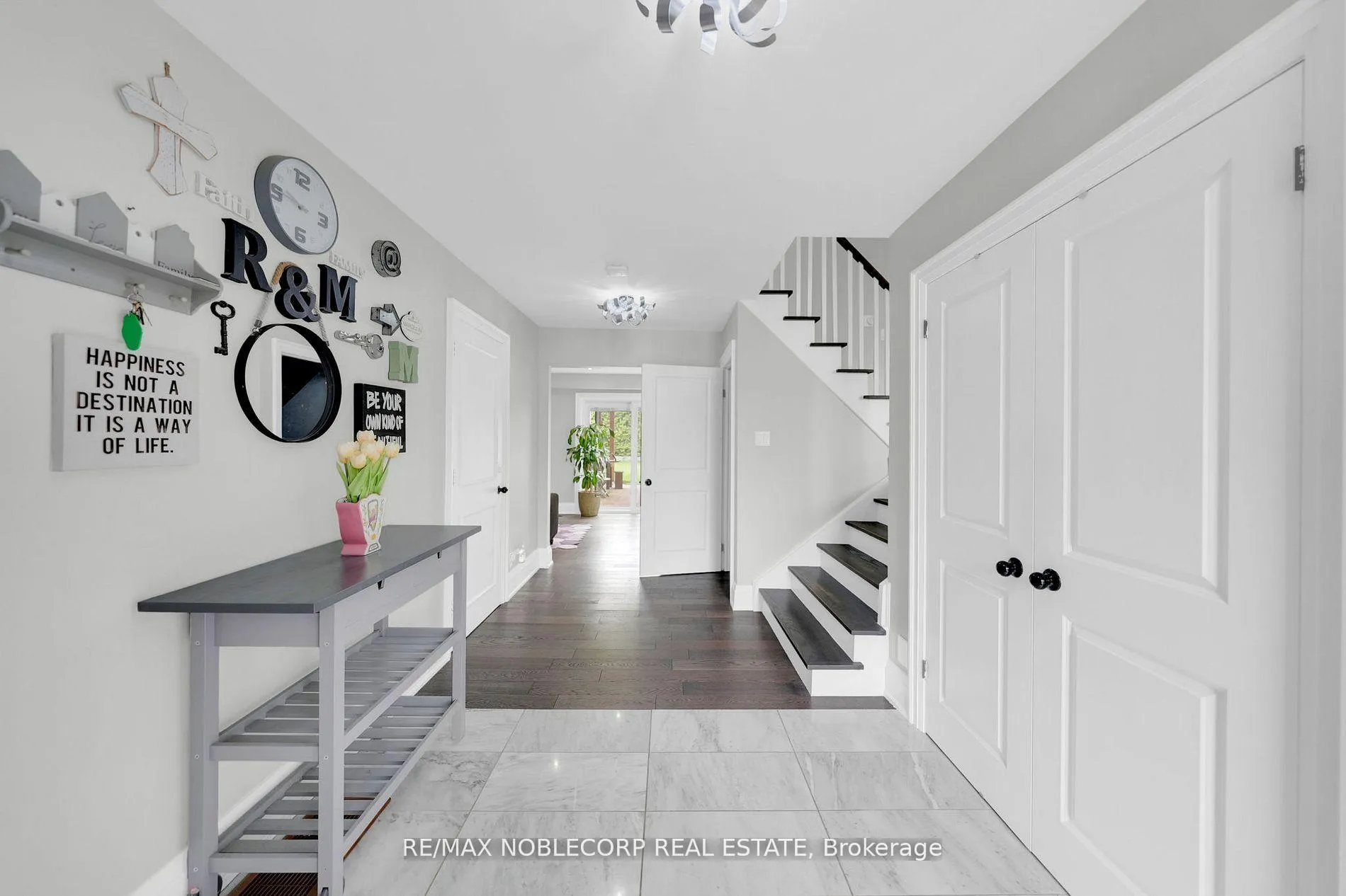 Photo 6 of 255 Bell Air Drive, Caledon, Bolton East — HOMEH