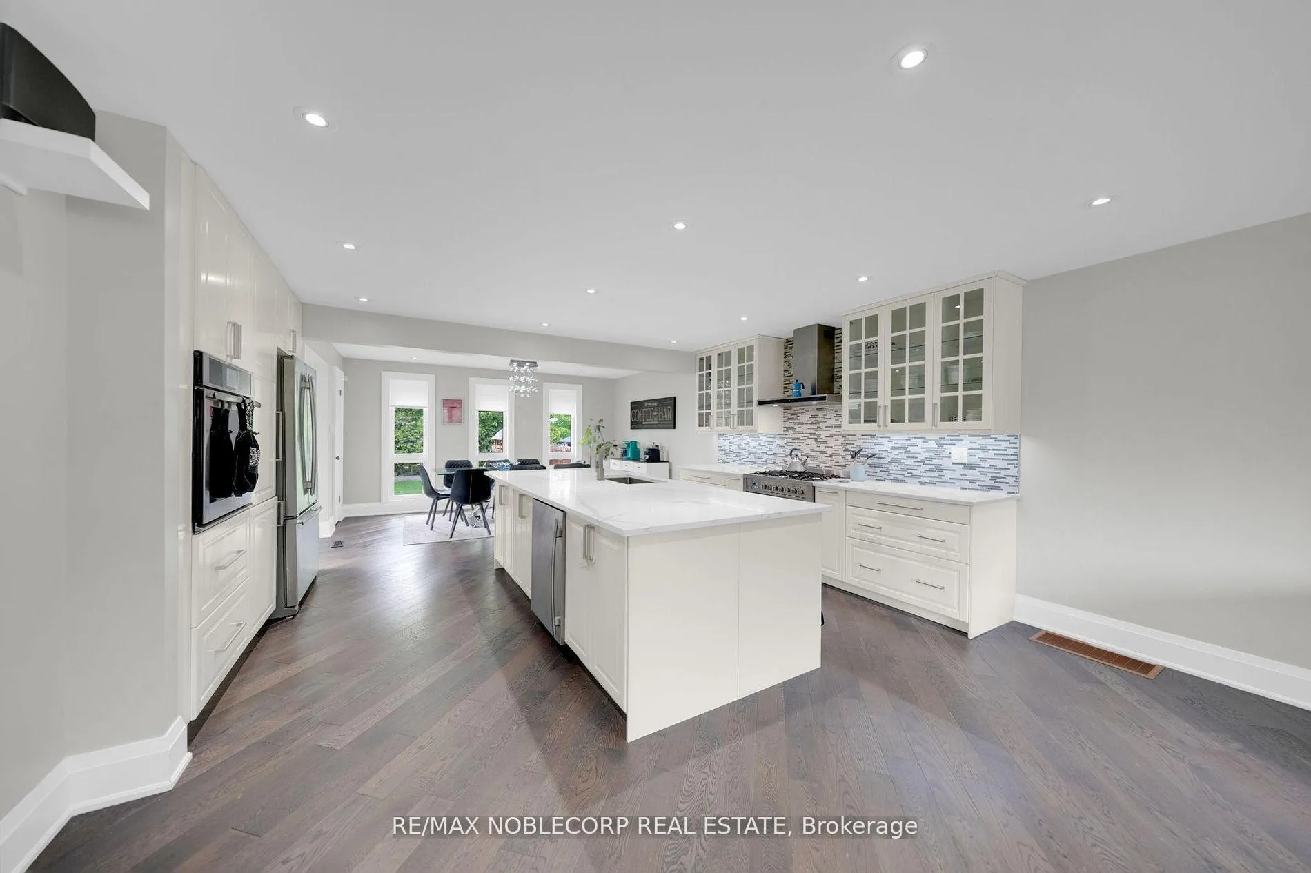 Photo 16 of 255 Bell Air Drive, Caledon, Bolton East — HOMEH