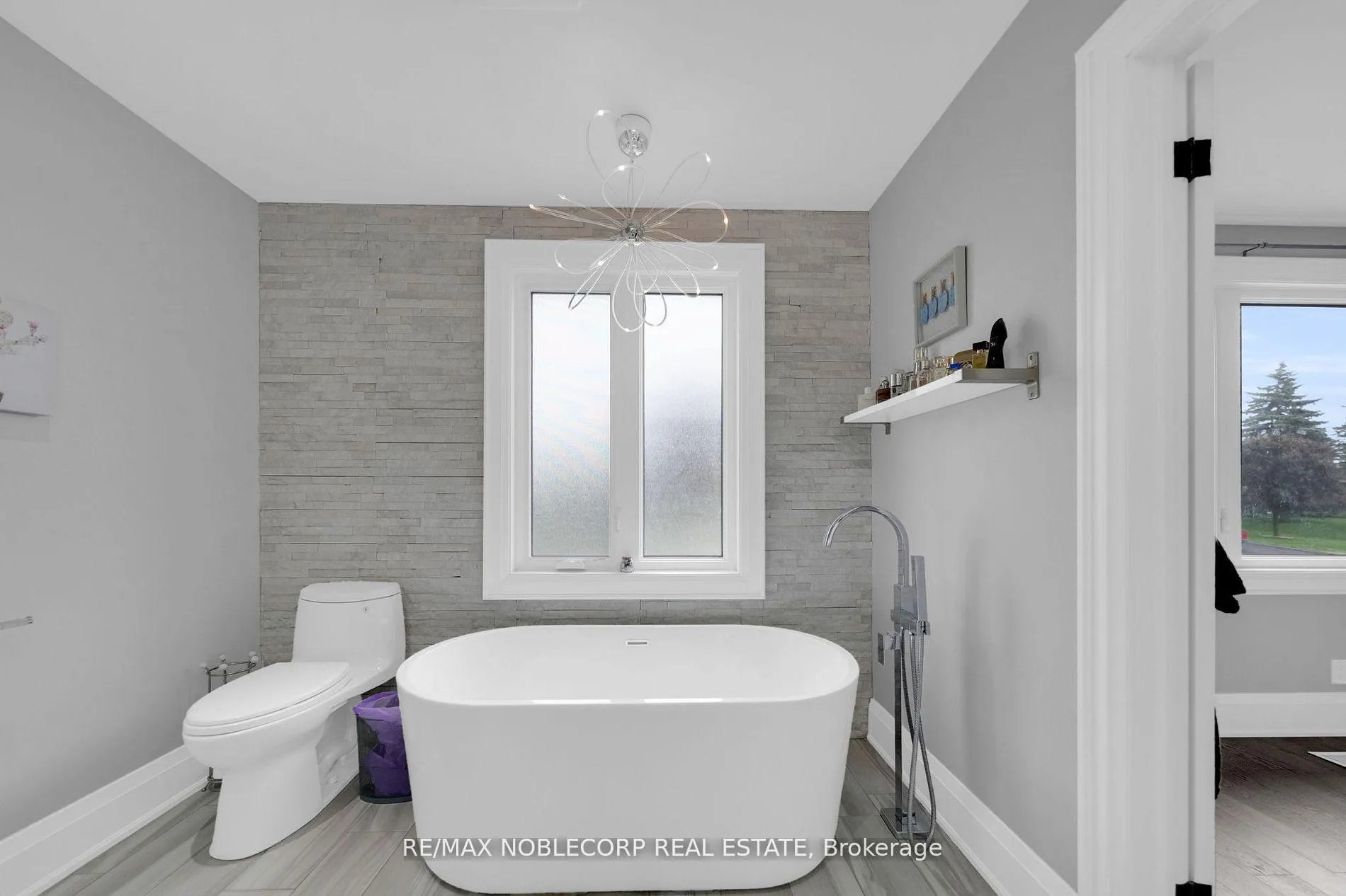Photo 31 of 255 Bell Air Drive, Caledon, Bolton East — HOMEH