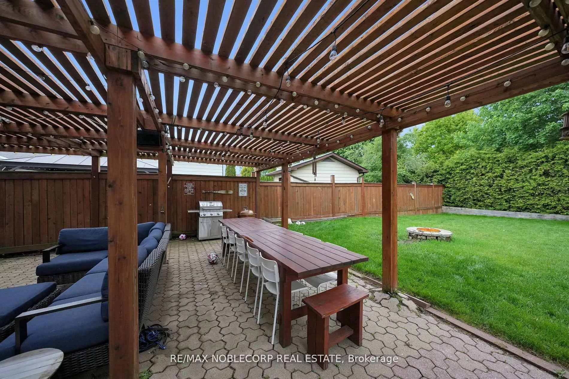Photo 47 of 255 Bell Air Drive, Caledon, Bolton East — HOMEH