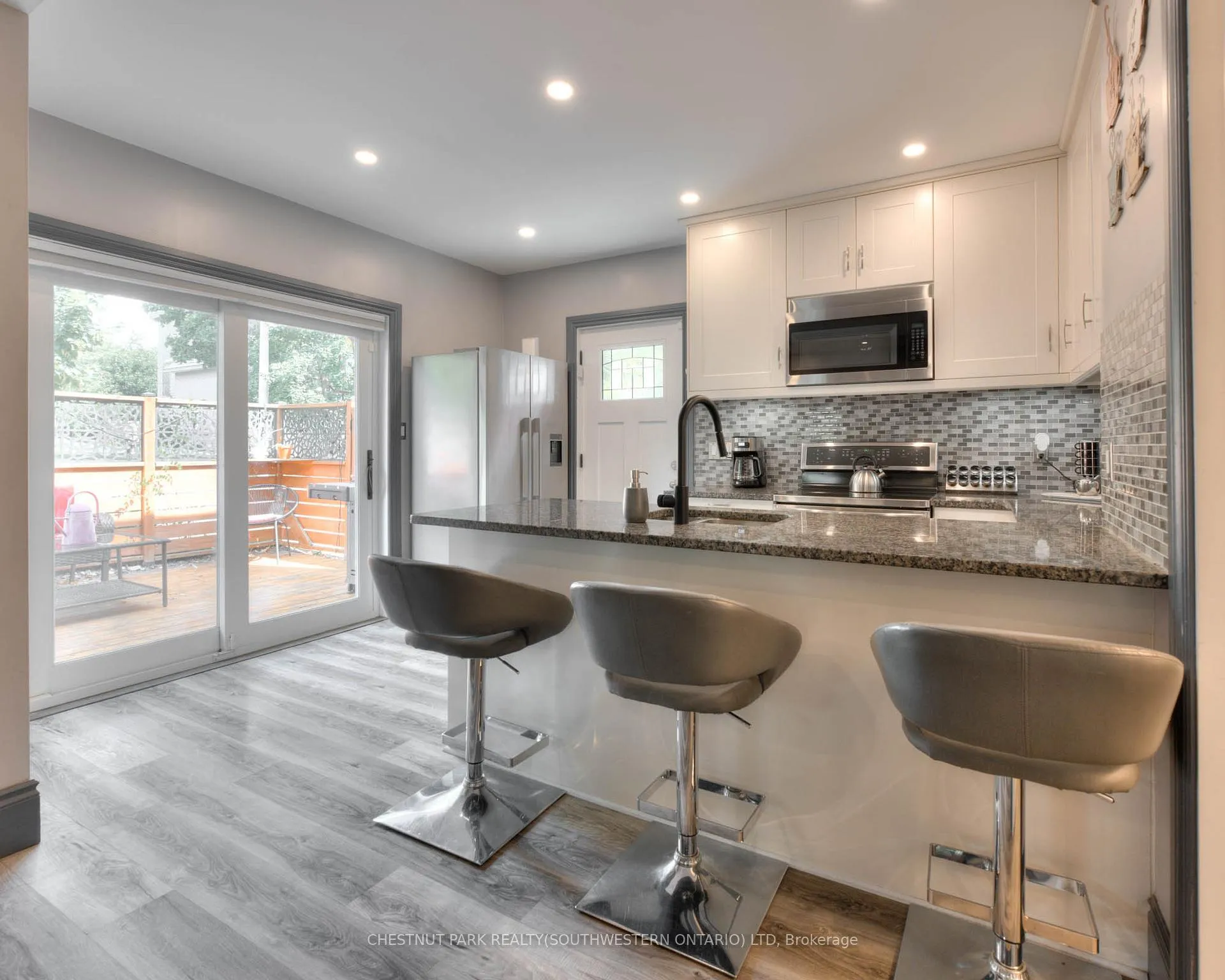 Photo 15 of 31 Andrew Street, Kitchener — HOMEH
