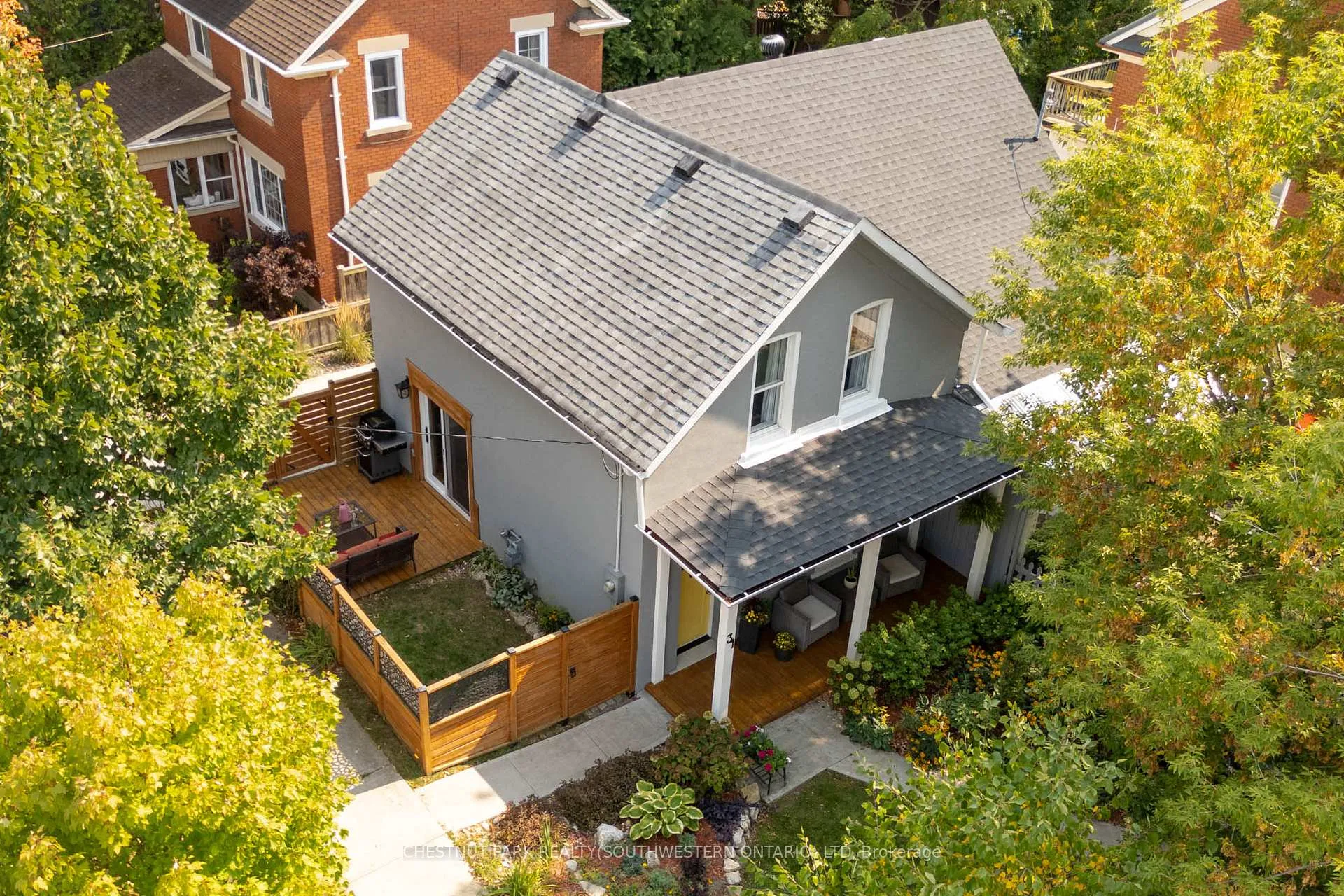 Photo 33 of 31 Andrew Street, Kitchener — HOMEH