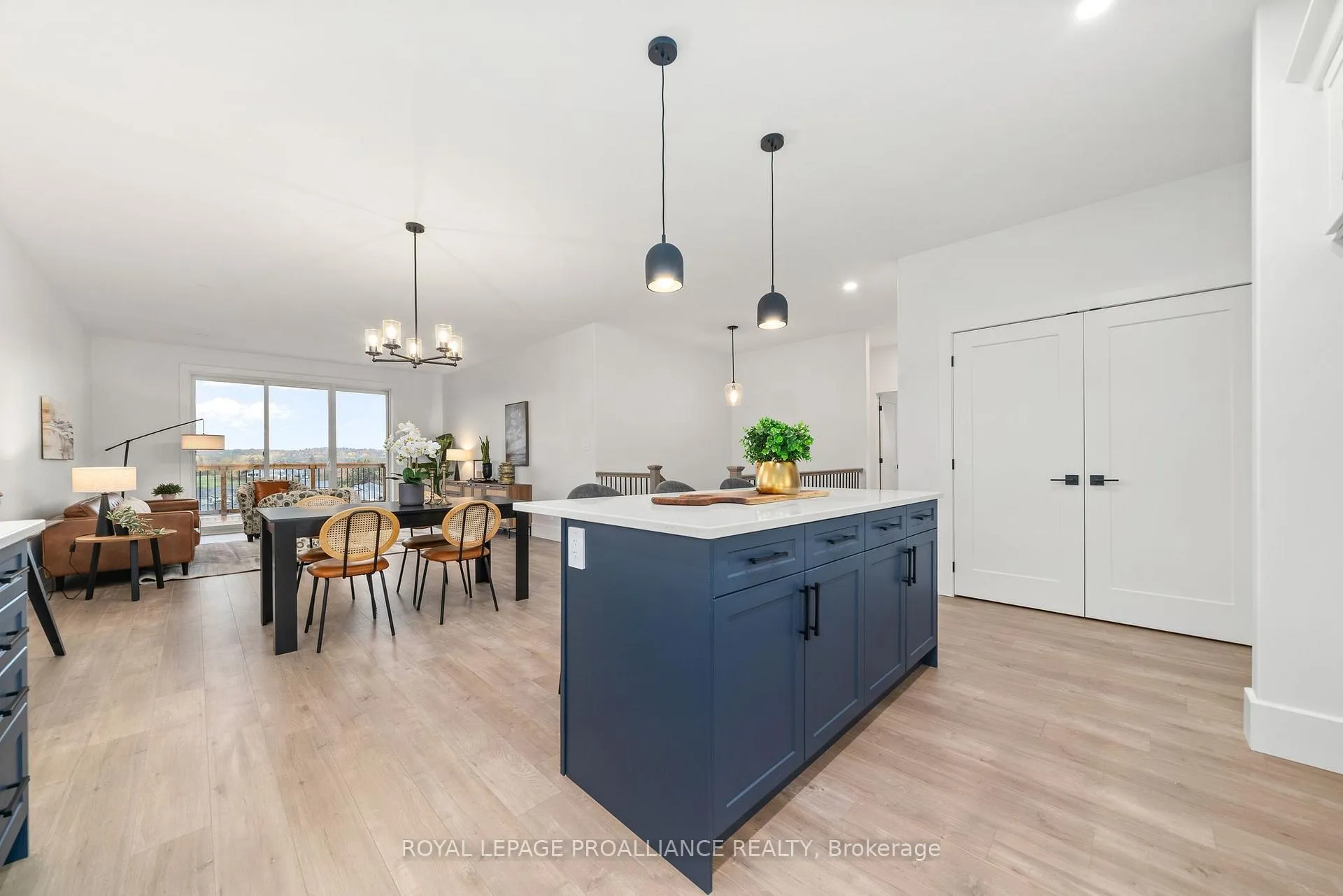 Photo 11 of 34 Meagan Lane, Quinte West, Frankford Ward — HOMEH