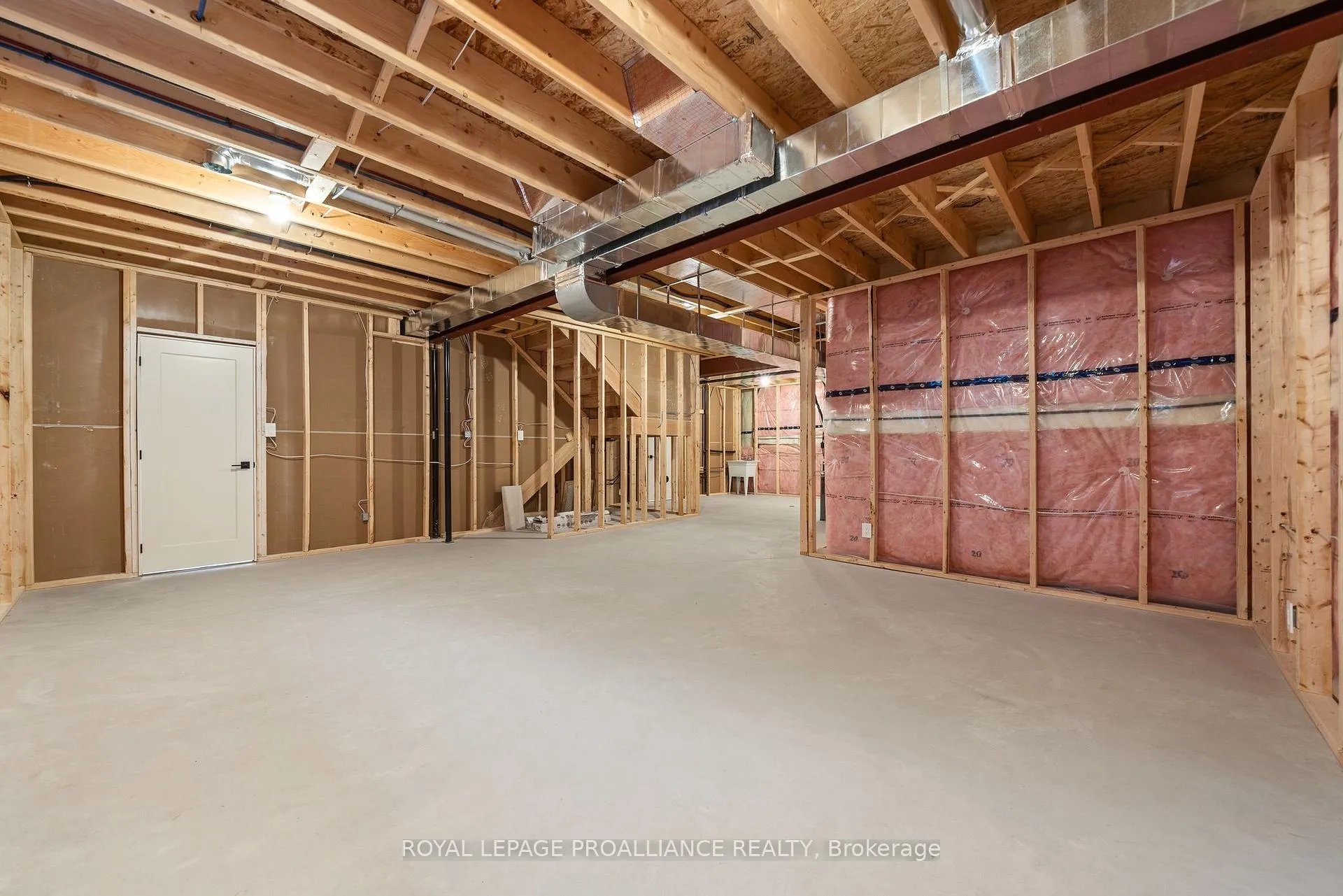 Photo 41 of 34 Meagan Lane, Quinte West, Frankford Ward — HOMEH