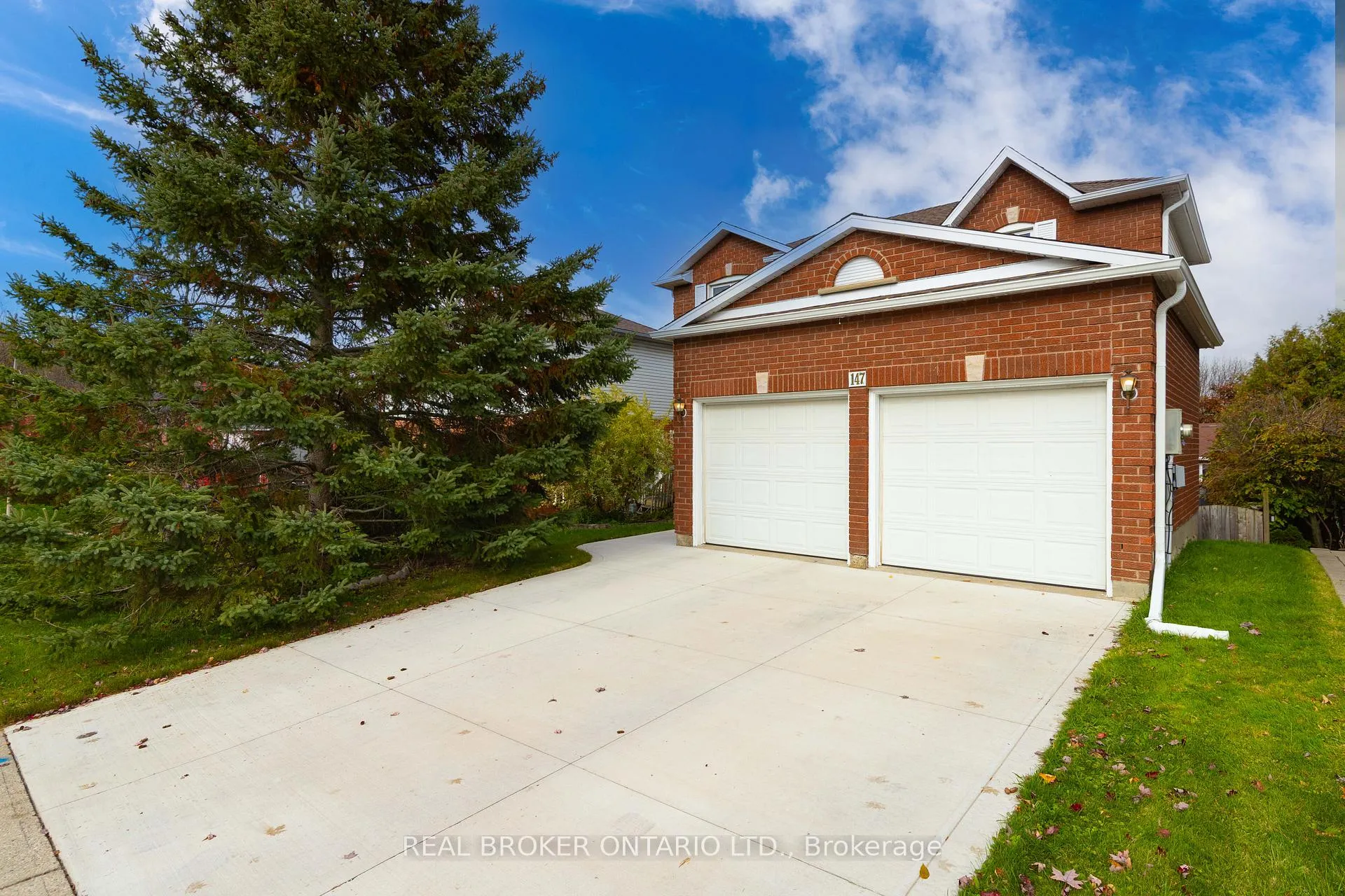 Photo 2 of 147 General Drive, Kitchener — HOMEH