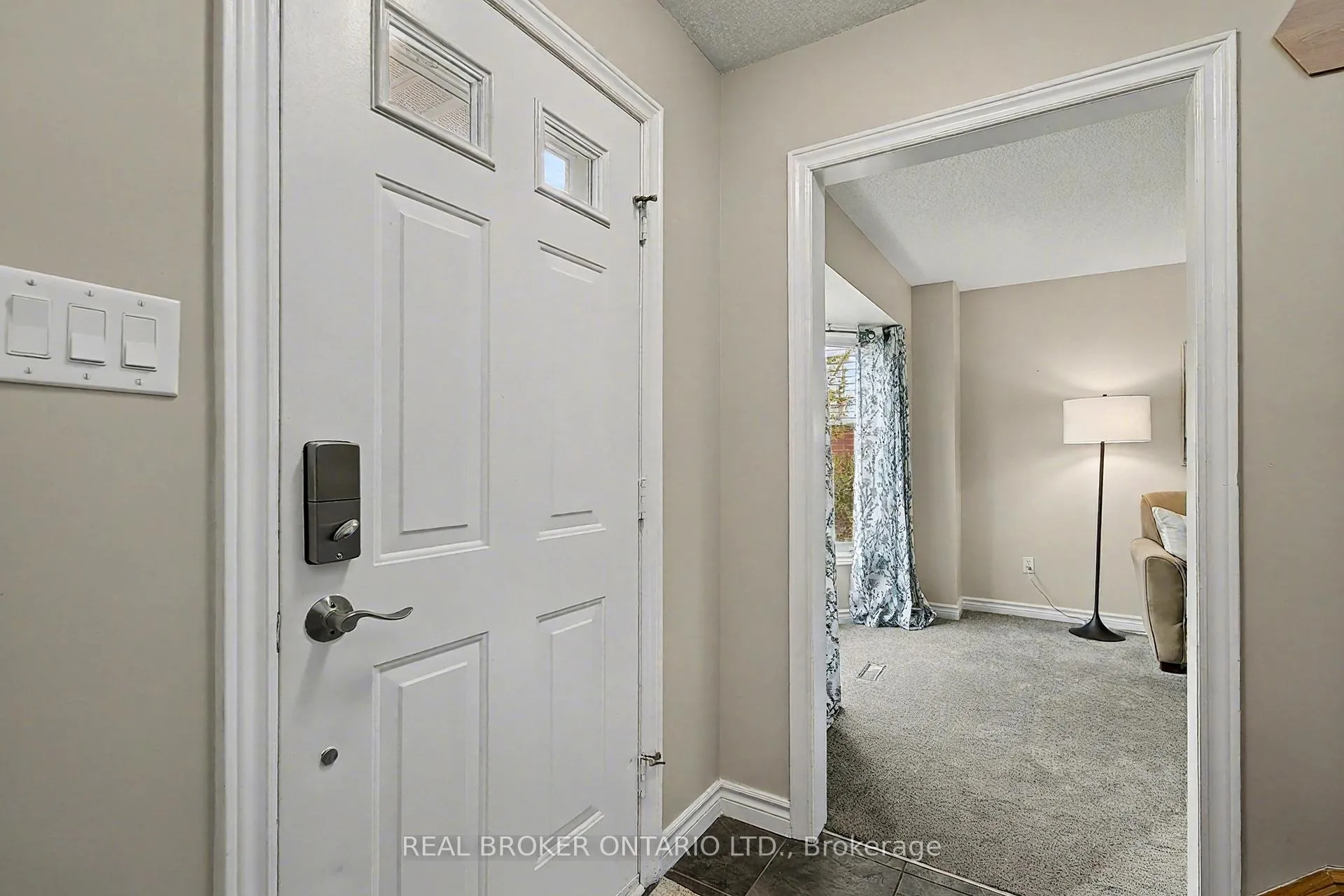 Photo 5 of 147 General Drive, Kitchener — HOMEH