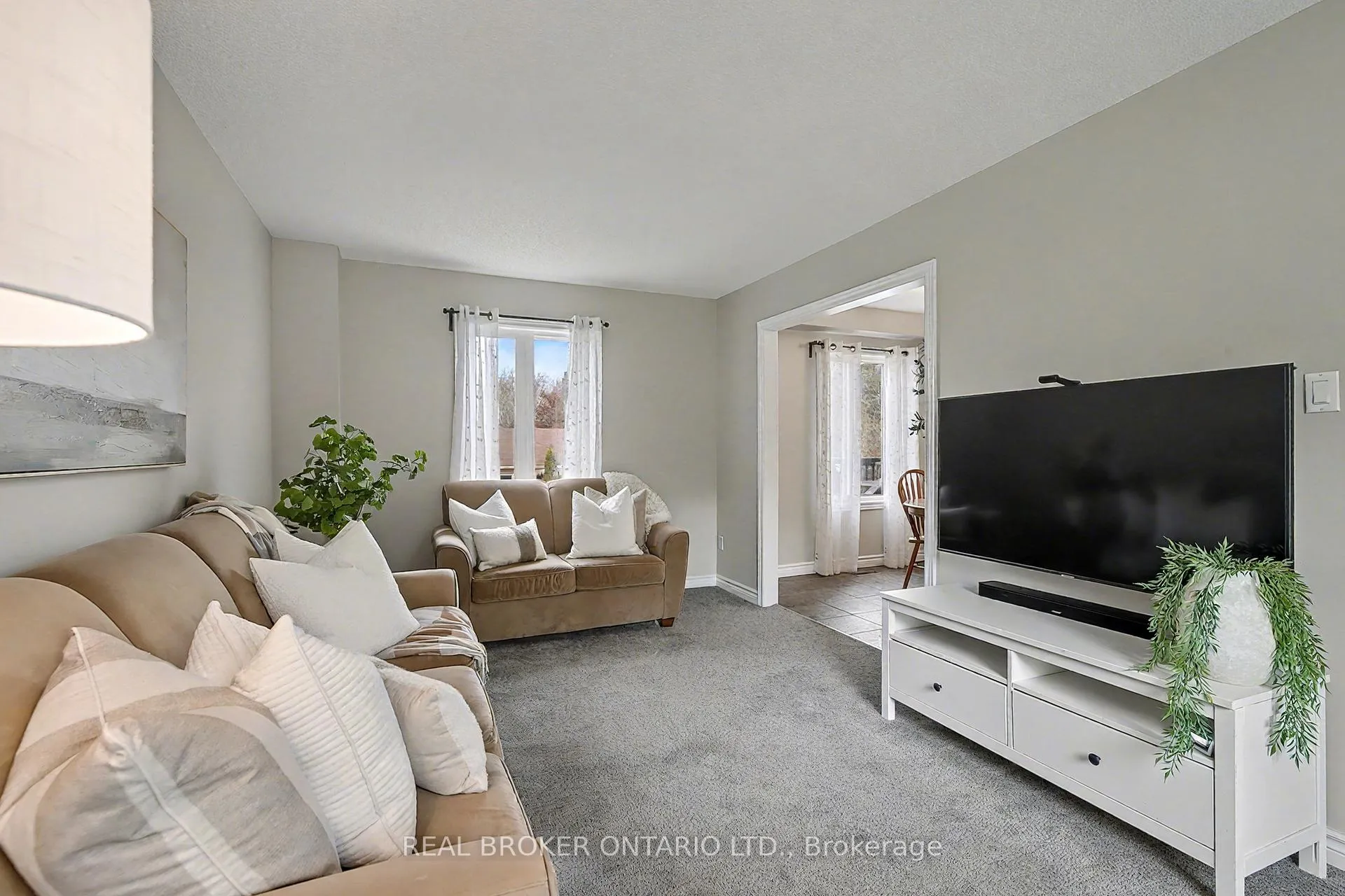 Photo 7 of 147 General Drive, Kitchener — HOMEH
