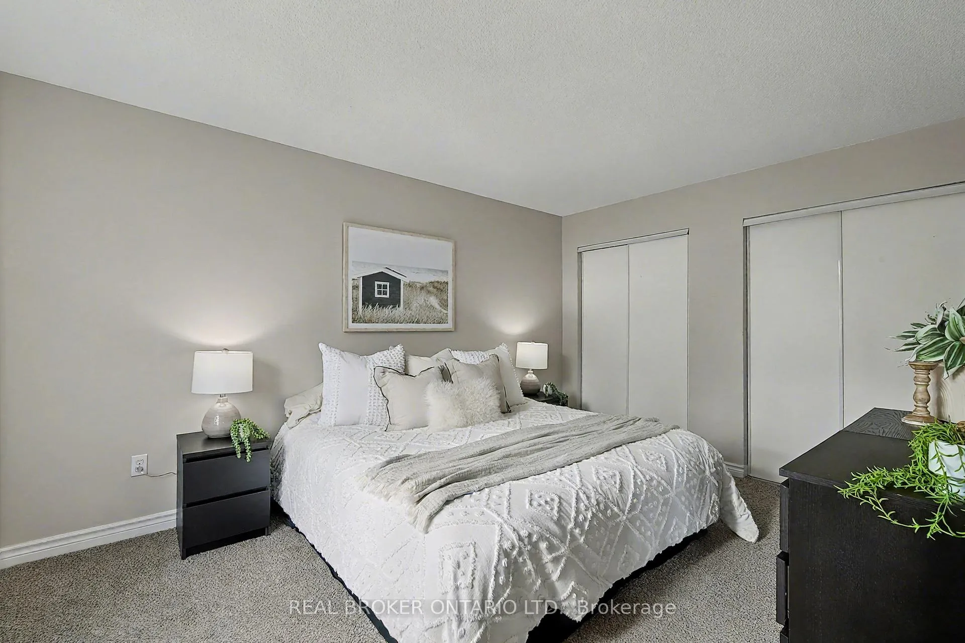 Photo 19 of 147 General Drive, Kitchener — HOMEH