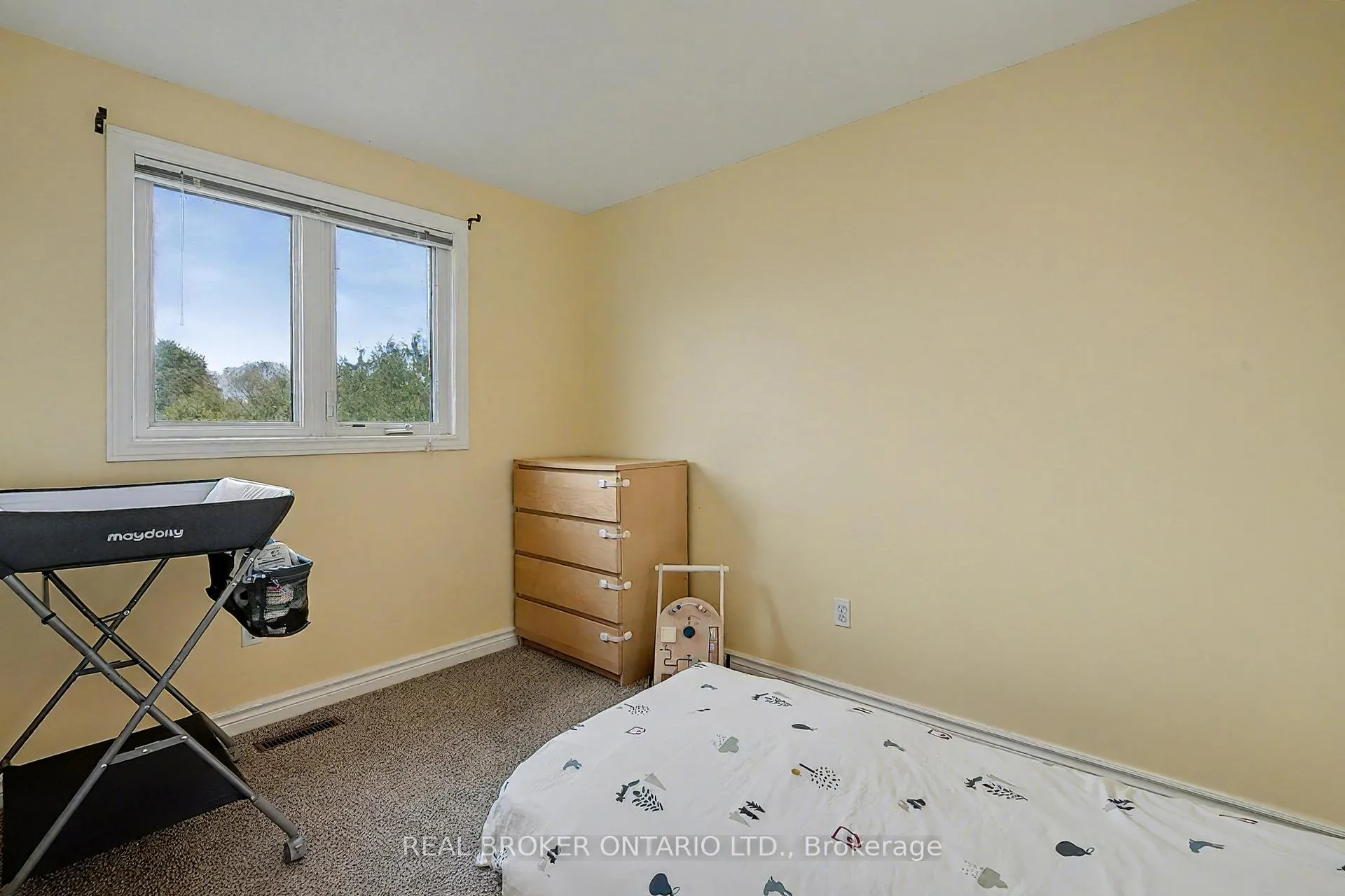 Photo 24 of 147 General Drive, Kitchener — HOMEH