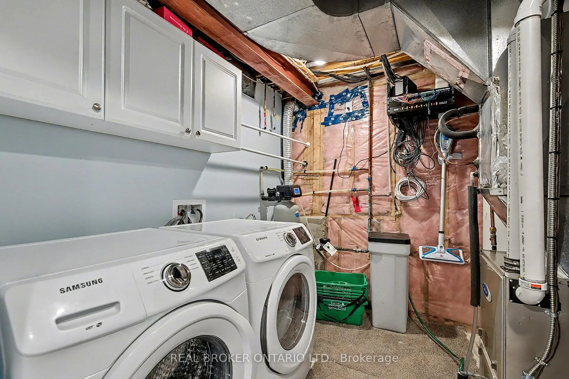 Photo 31 of 147 General Drive, Kitchener — HOMEH