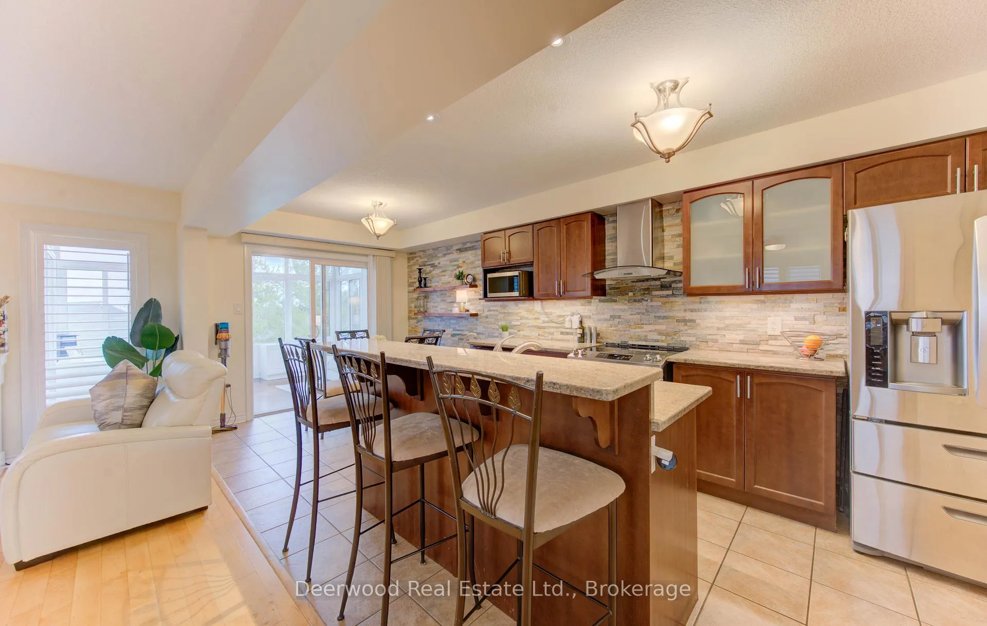 Photo 10 of 601 Isaiah Crescent, Kitchener — HOMEH