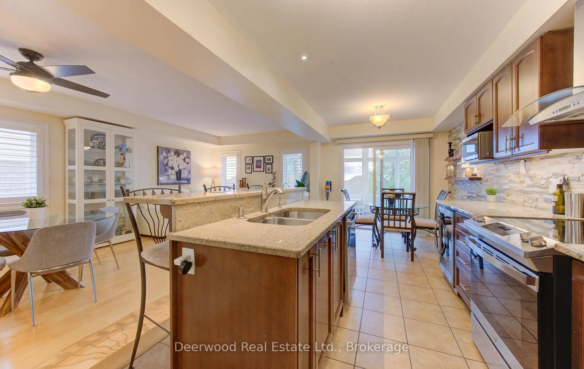 Photo 13 of 601 Isaiah Crescent, Kitchener — HOMEH