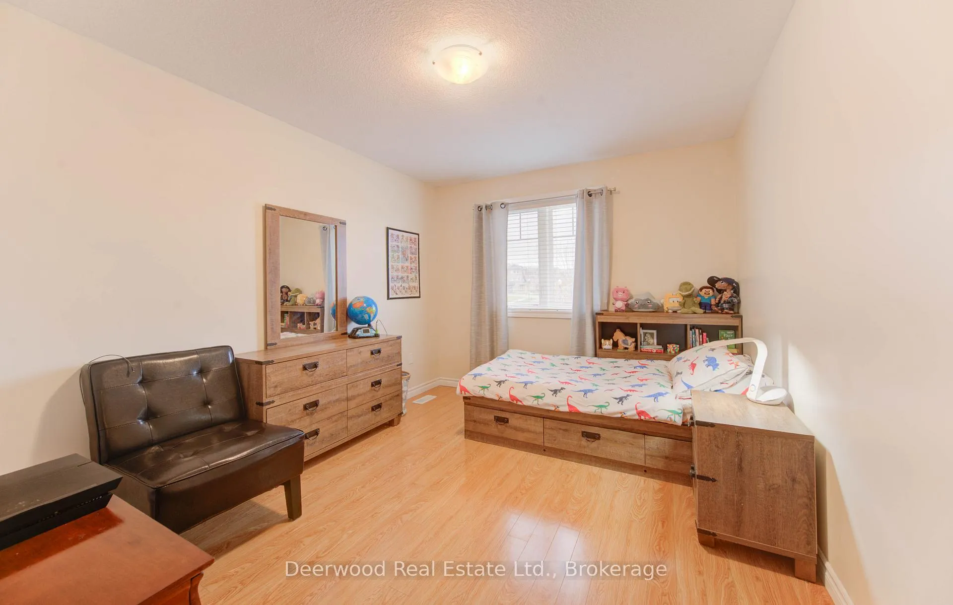 Photo 26 of 601 Isaiah Crescent, Kitchener — HOMEH