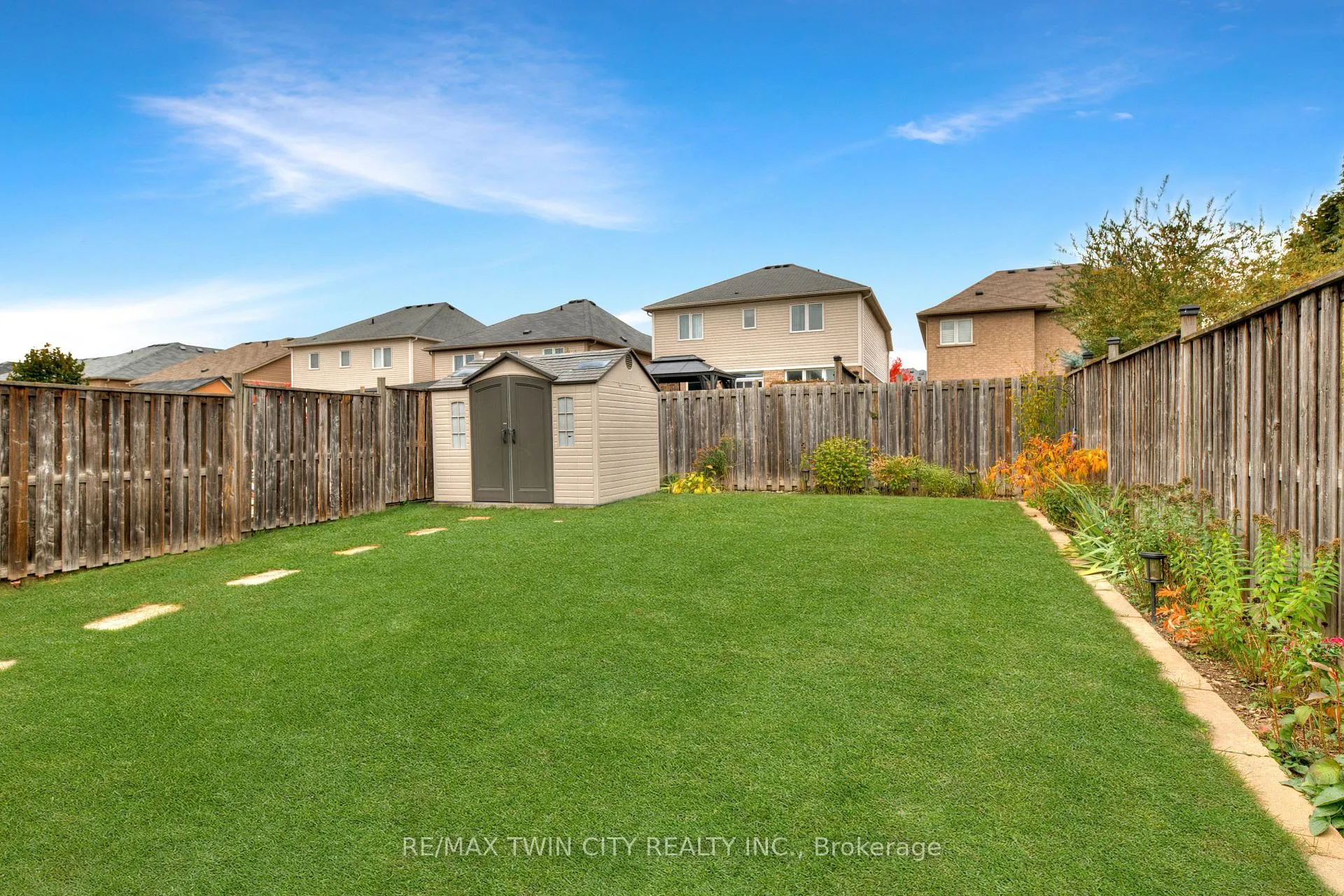 Photo 24 of 18 Tilbury Street, Woolwich, Breslau — HOMEH
