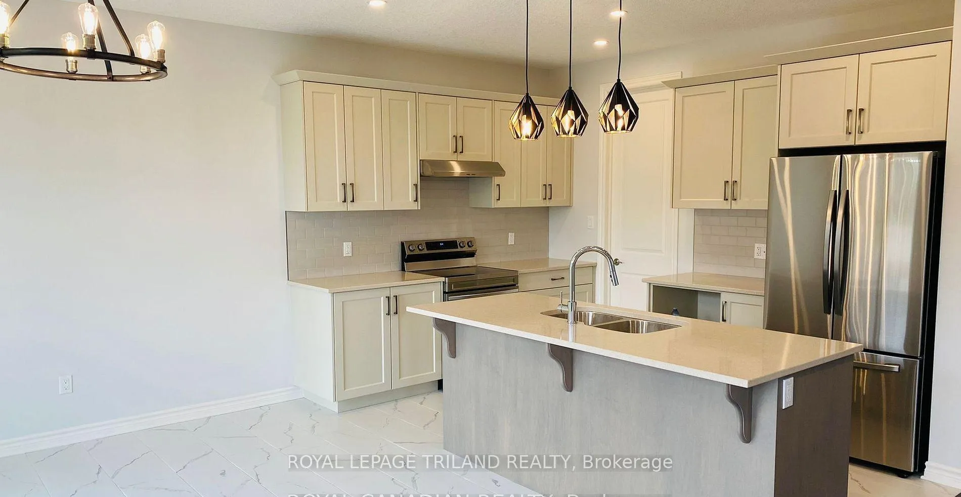 Photo 10 of 7 Welch Court, St. Thomas — HOMEH