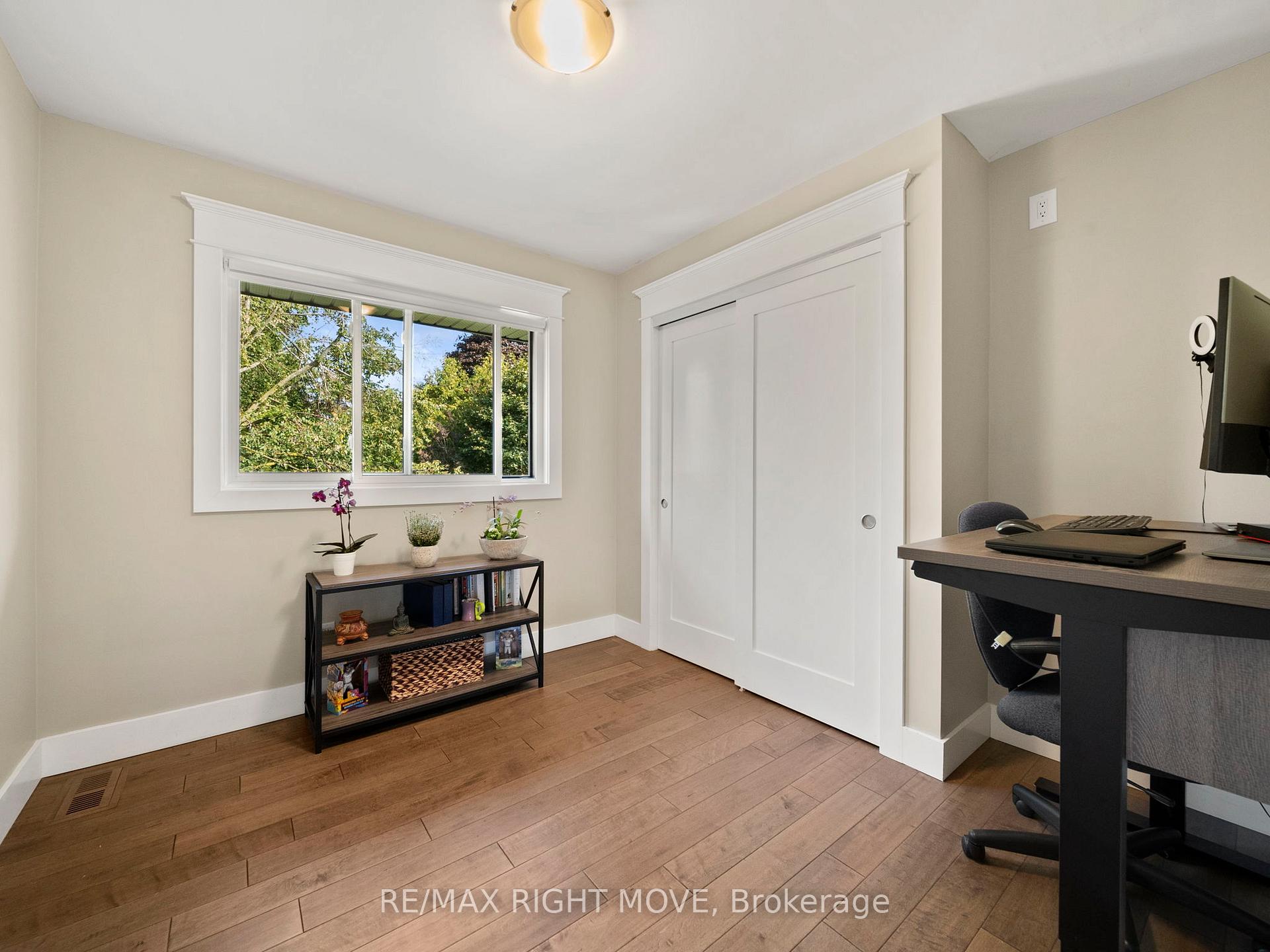 Photo 14 of 16 Greenfield Avenue, Barrie, Allandale Heights — HOMEH