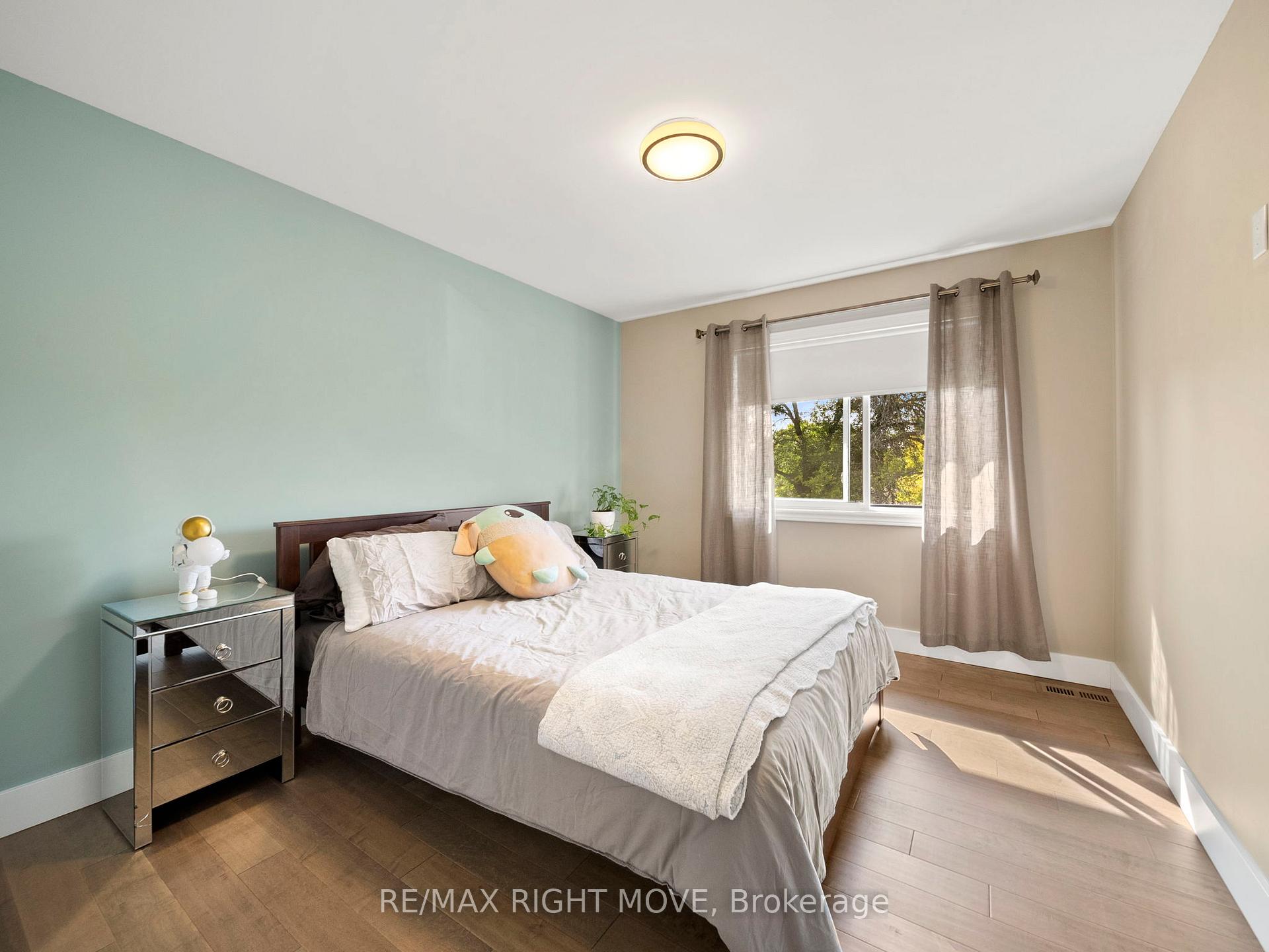 Photo 16 of 16 Greenfield Avenue, Barrie, Allandale Heights — HOMEH