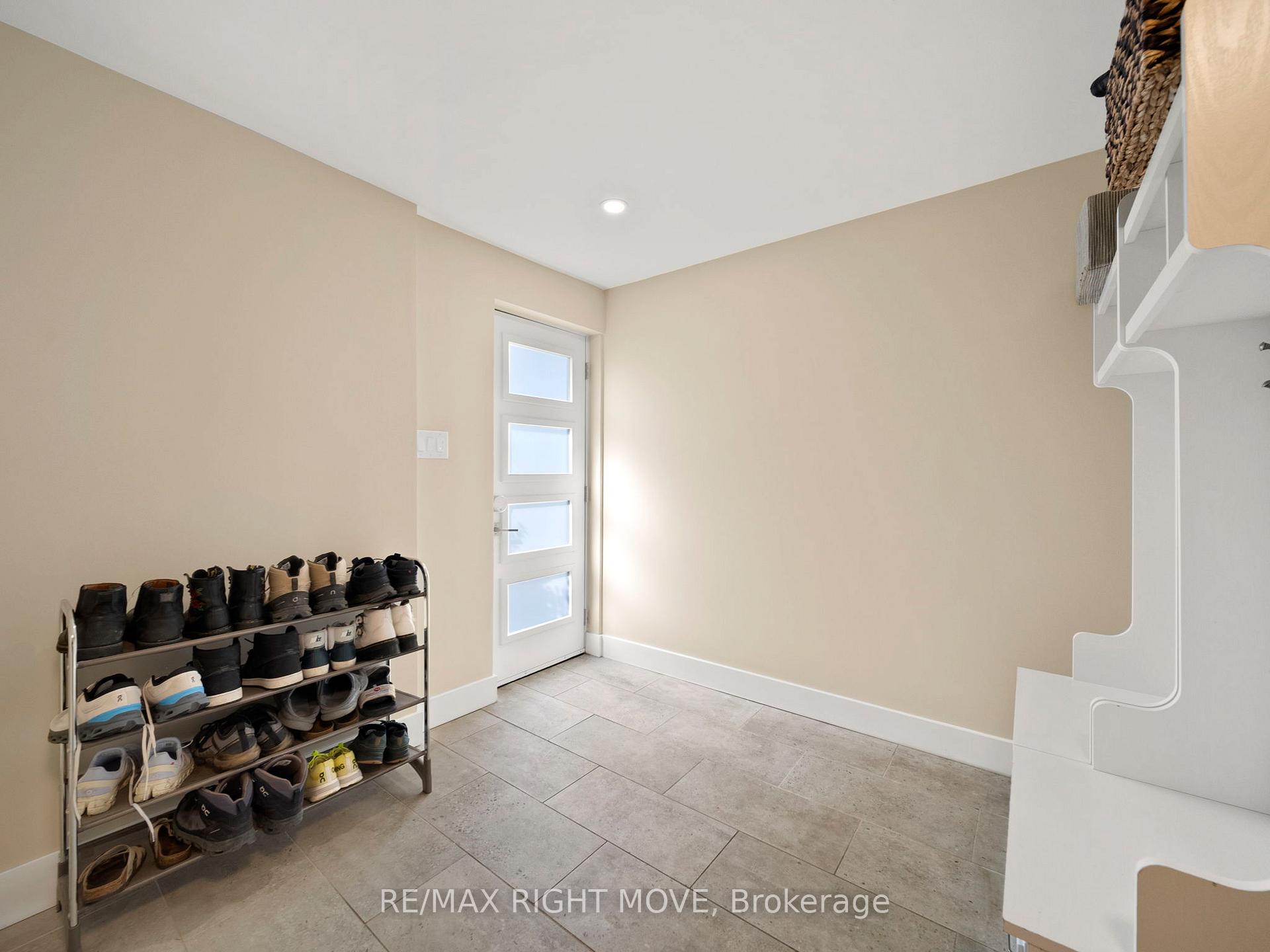 Photo 31 of 16 Greenfield Avenue, Barrie, Allandale Heights — HOMEH