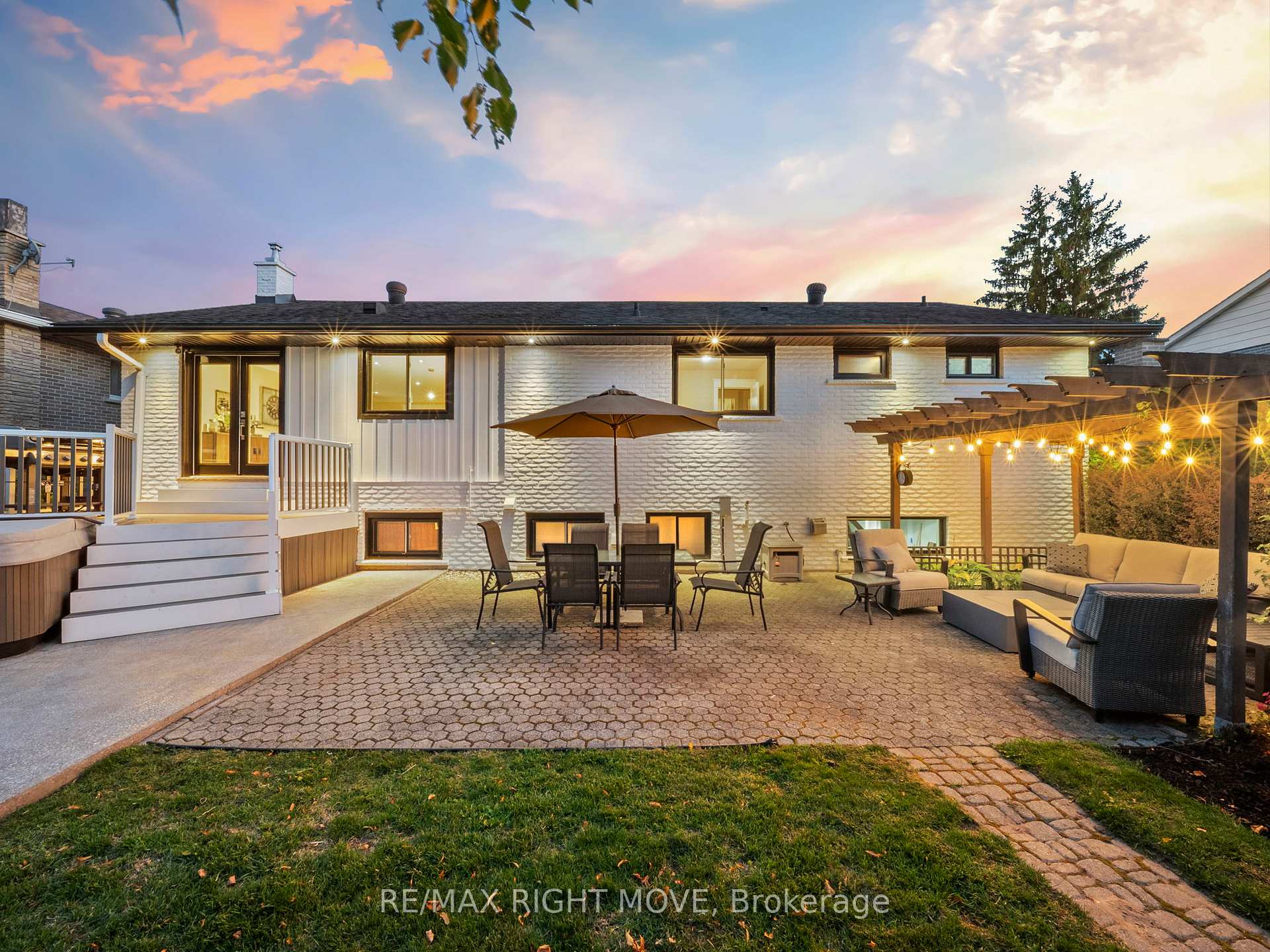Photo 36 of 16 Greenfield Avenue, Barrie, Allandale Heights — HOMEH