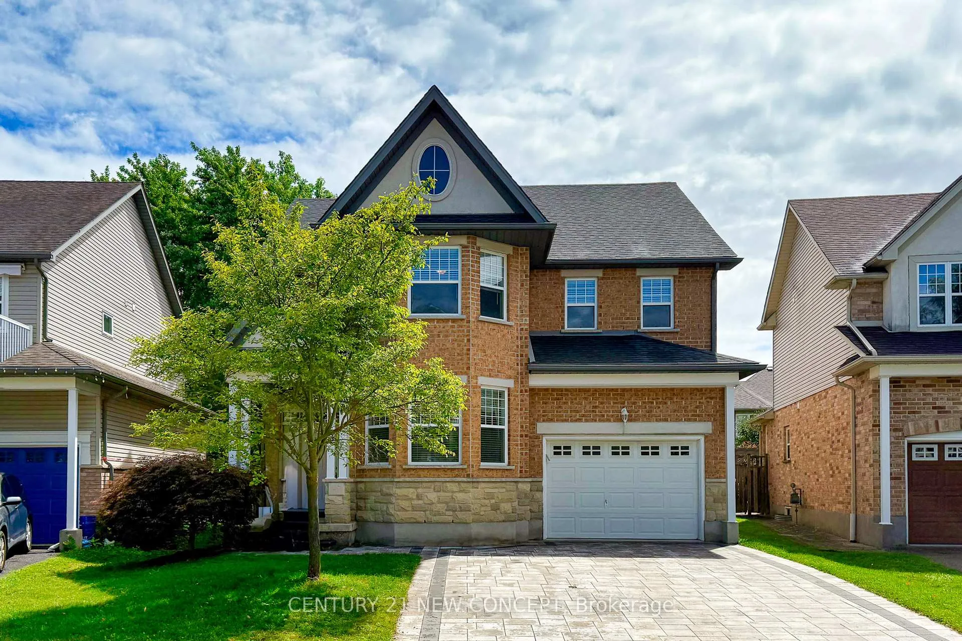 Photo 2 of 47 Coopershawk Street, Kitchener — HOMEH