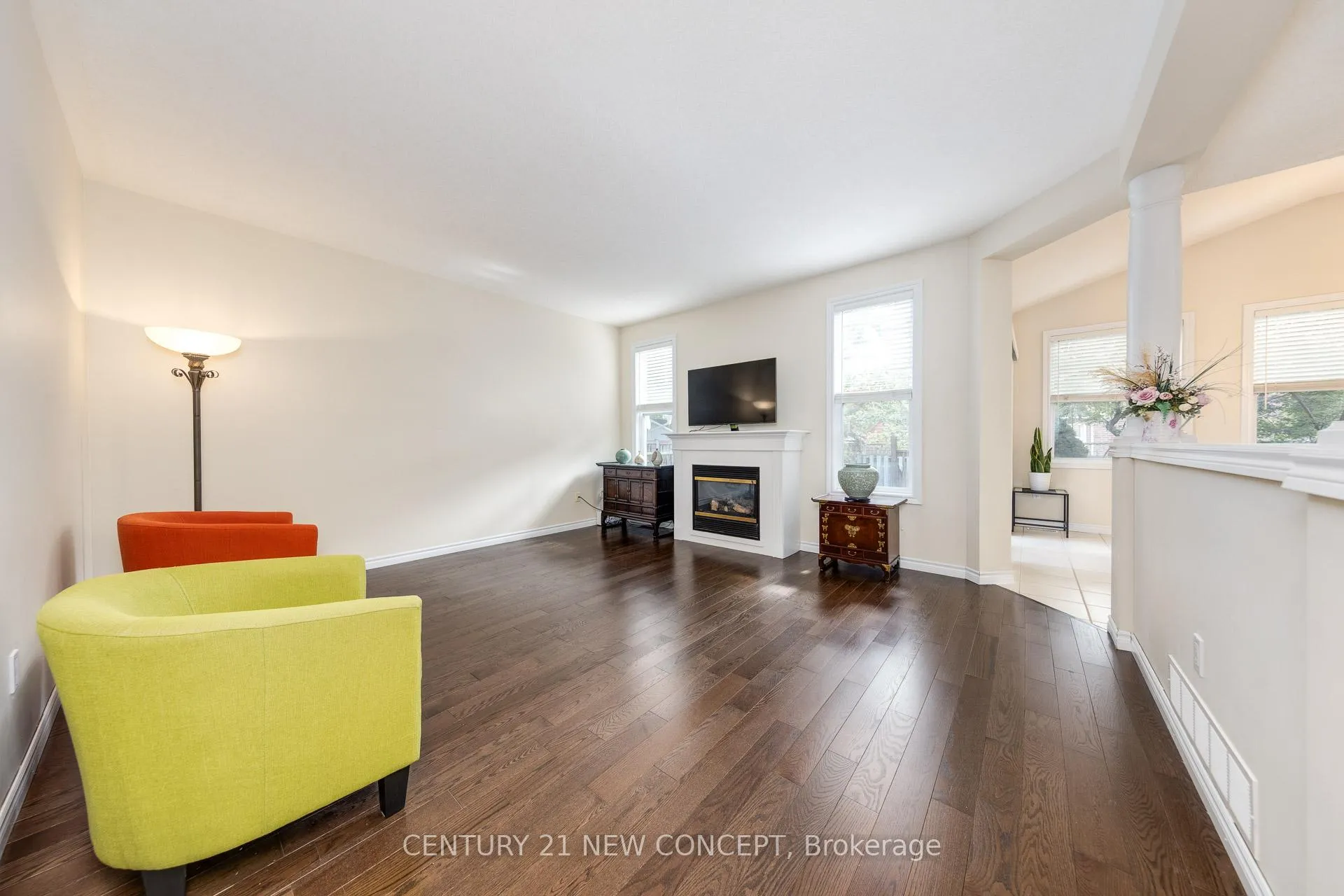 Photo 11 of 47 Coopershawk Street, Kitchener — HOMEH