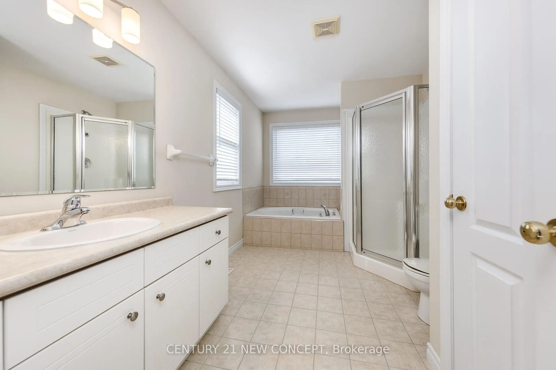 Photo 29 of 47 Coopershawk Street, Kitchener — HOMEH