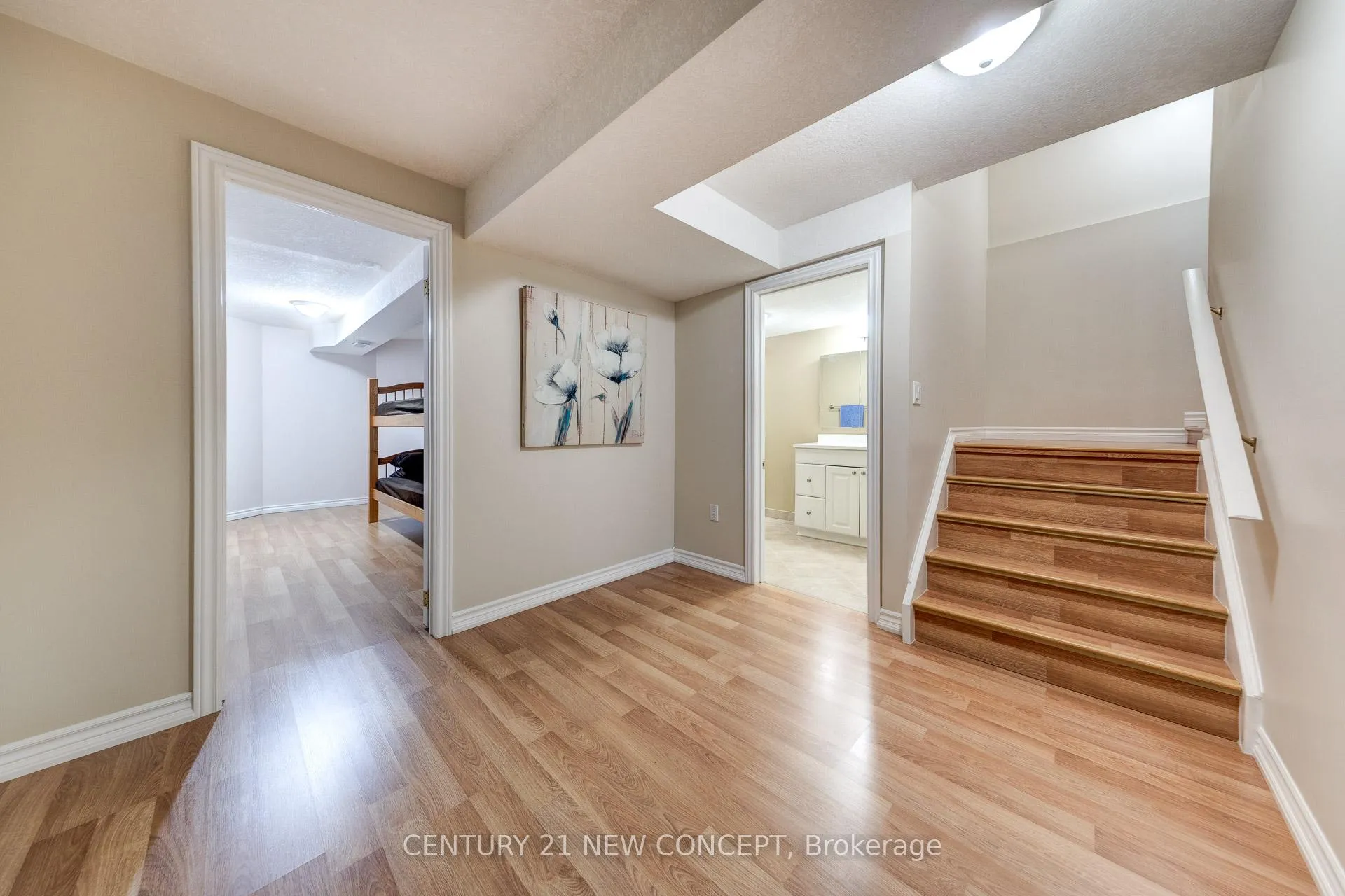 Photo 43 of 47 Coopershawk Street, Kitchener — HOMEH