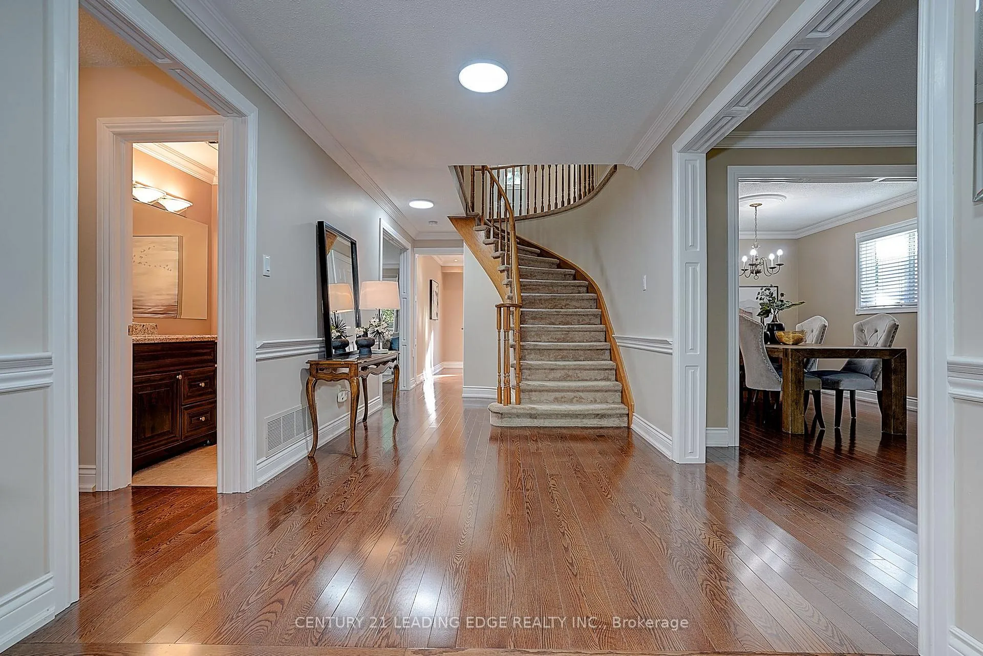 Photo 6 of 27 Sawyer Crescent, Markham, Markham Village — HOMEH