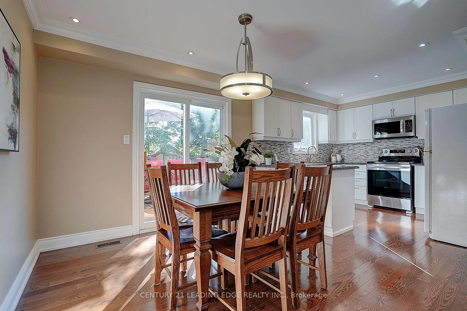 Photo 15 of 27 Sawyer Crescent, Markham, Markham Village — HOMEH