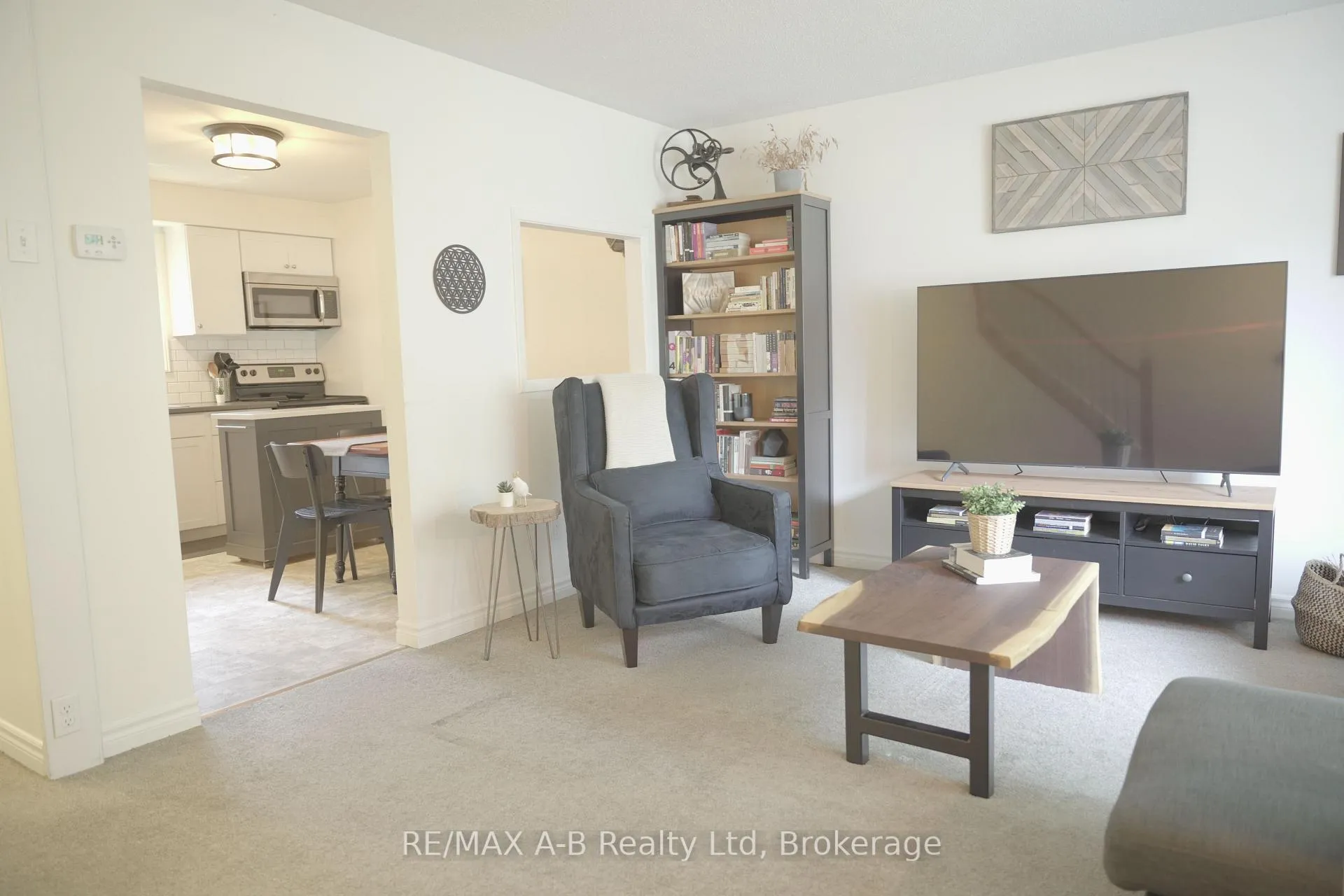 Photo 8 of Unit A, 175 Vermont Street, Waterloo — HOMEH