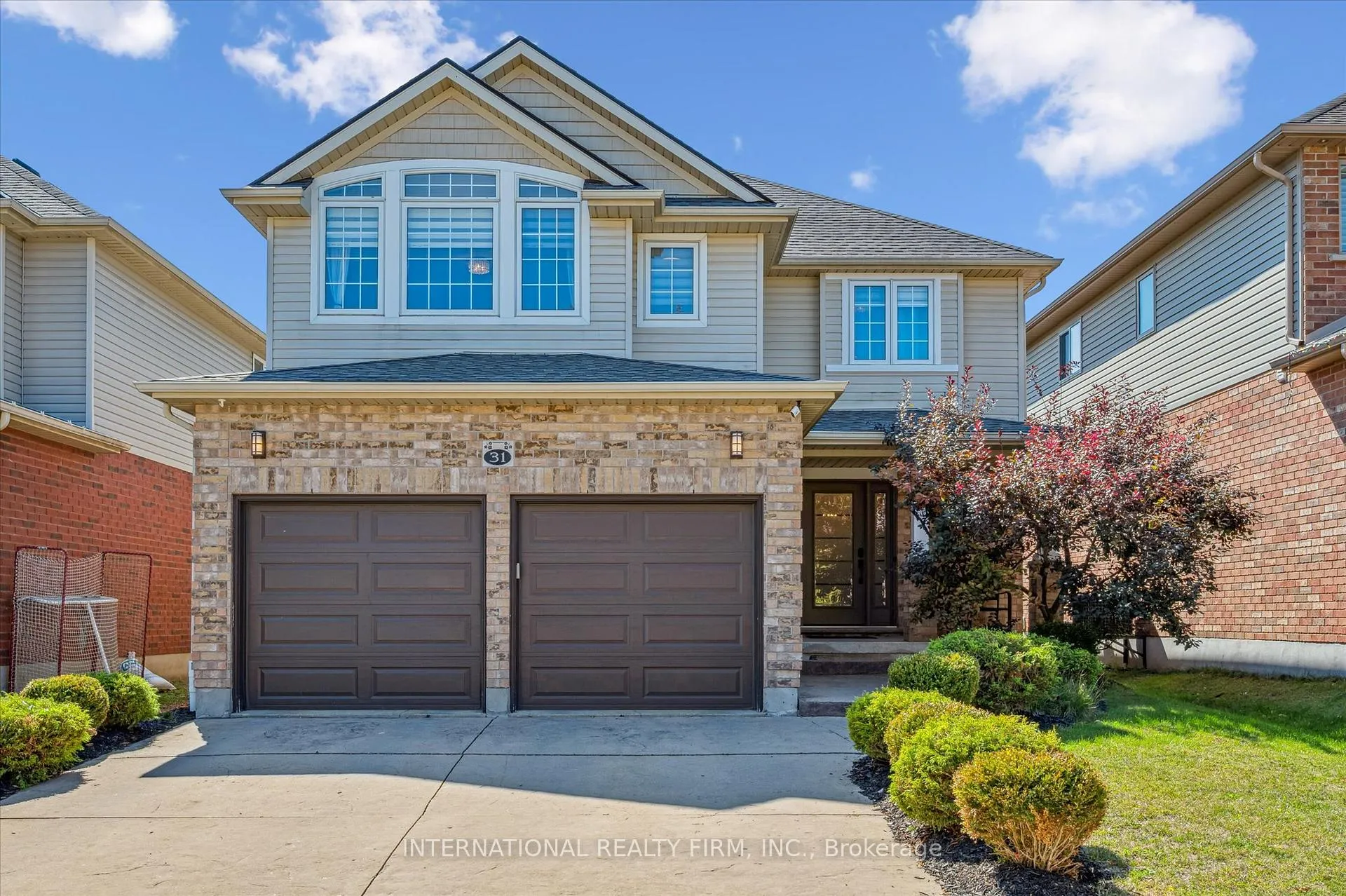 Photo 1 of 31 Cranbrook Street, Kitchener — HOMEH