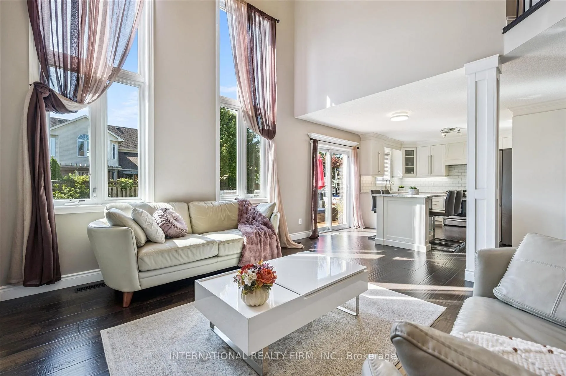 Photo 4 of 31 Cranbrook Street, Kitchener — HOMEH