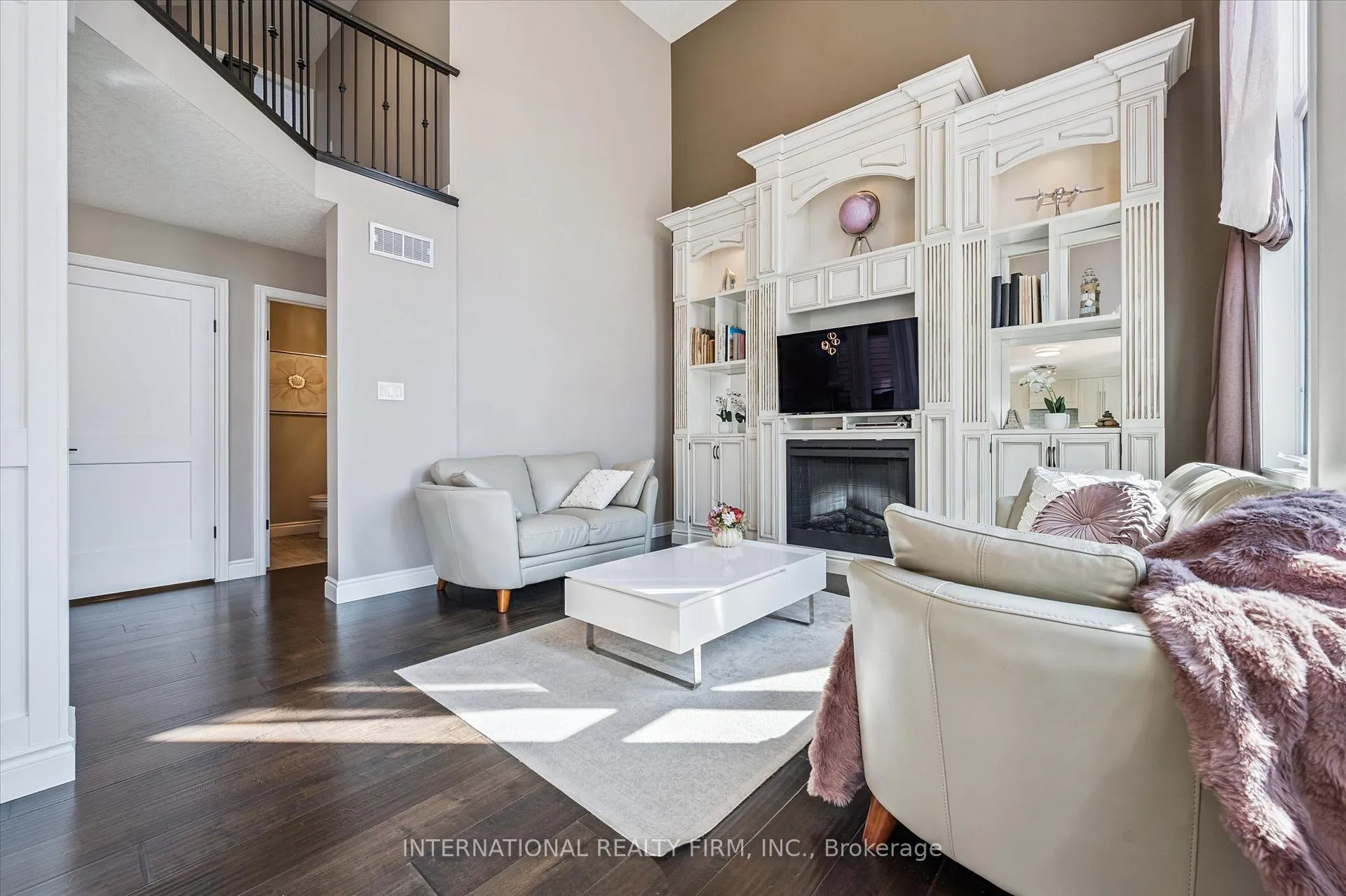 Photo 5 of 31 Cranbrook Street, Kitchener — HOMEH