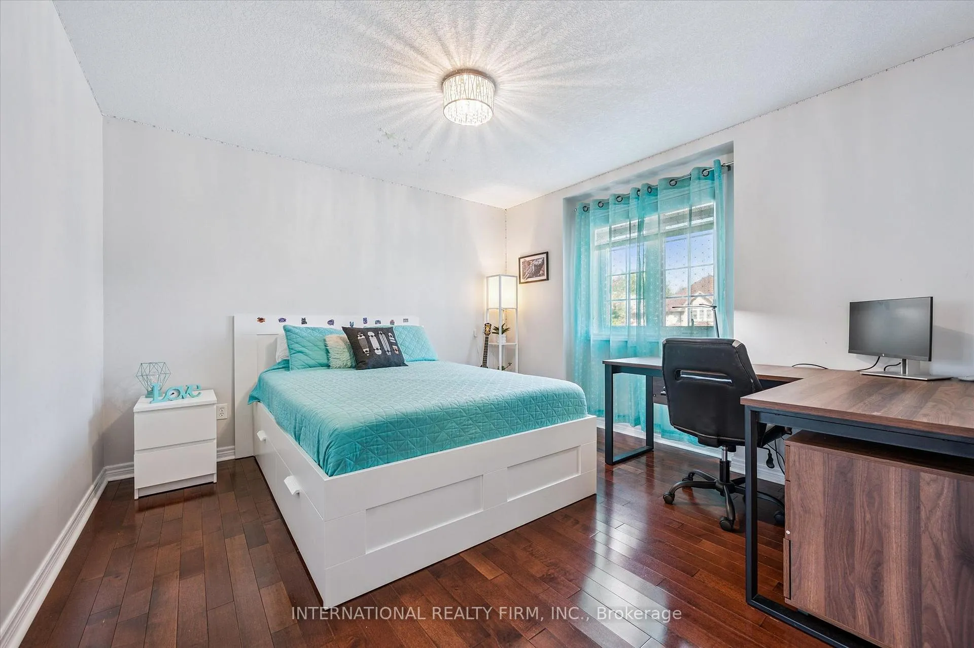 Photo 16 of 31 Cranbrook Street, Kitchener — HOMEH