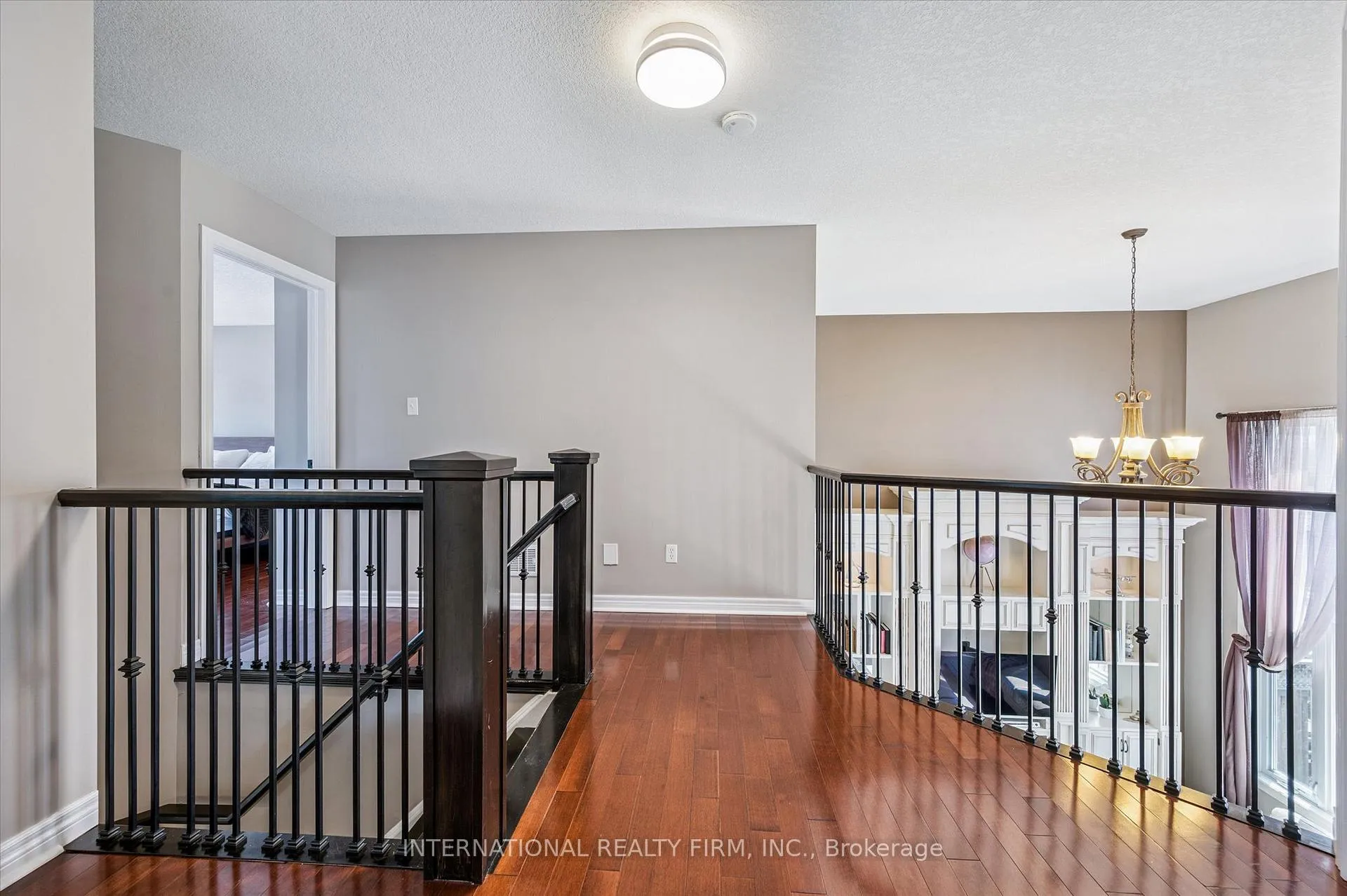Photo 17 of 31 Cranbrook Street, Kitchener — HOMEH