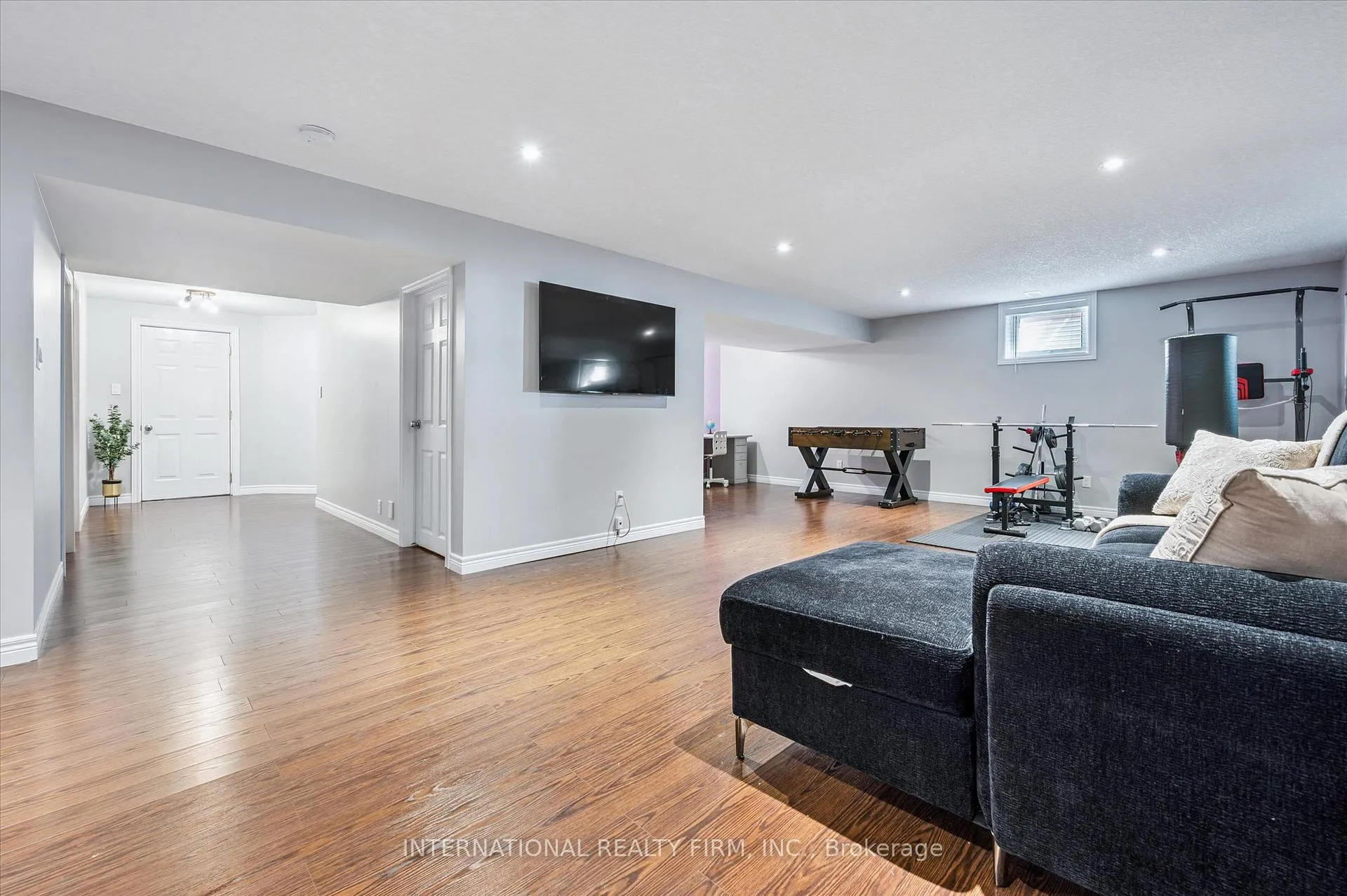 Photo 24 of 31 Cranbrook Street, Kitchener — HOMEH