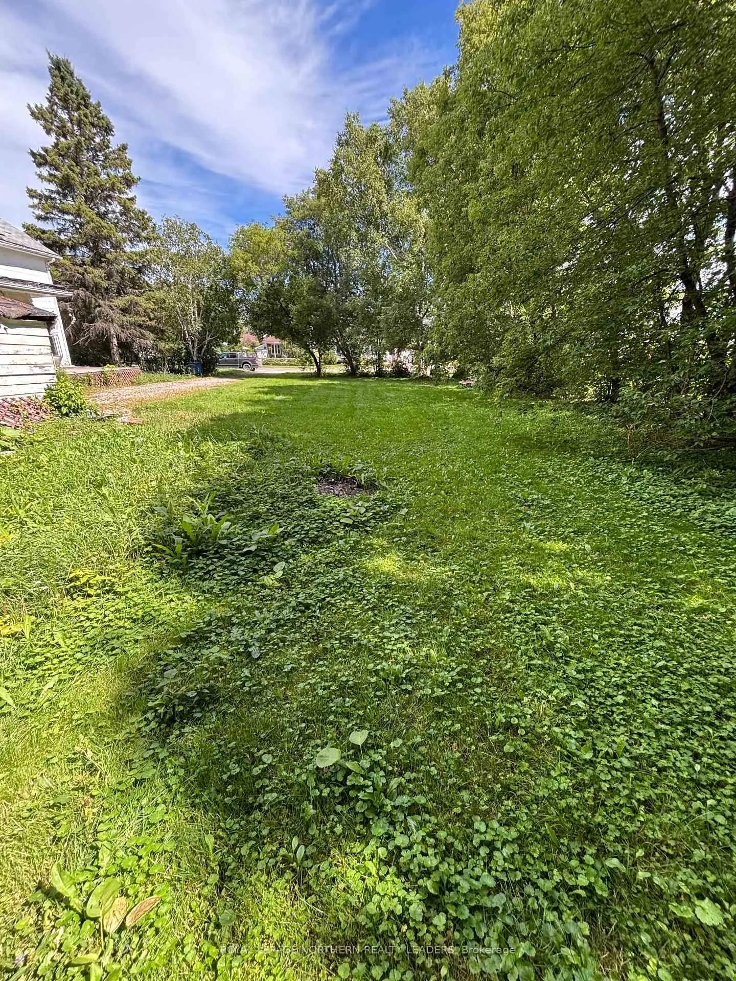 Photo 6 of 285 Fourth Avenue, Cochrane — HOMEH