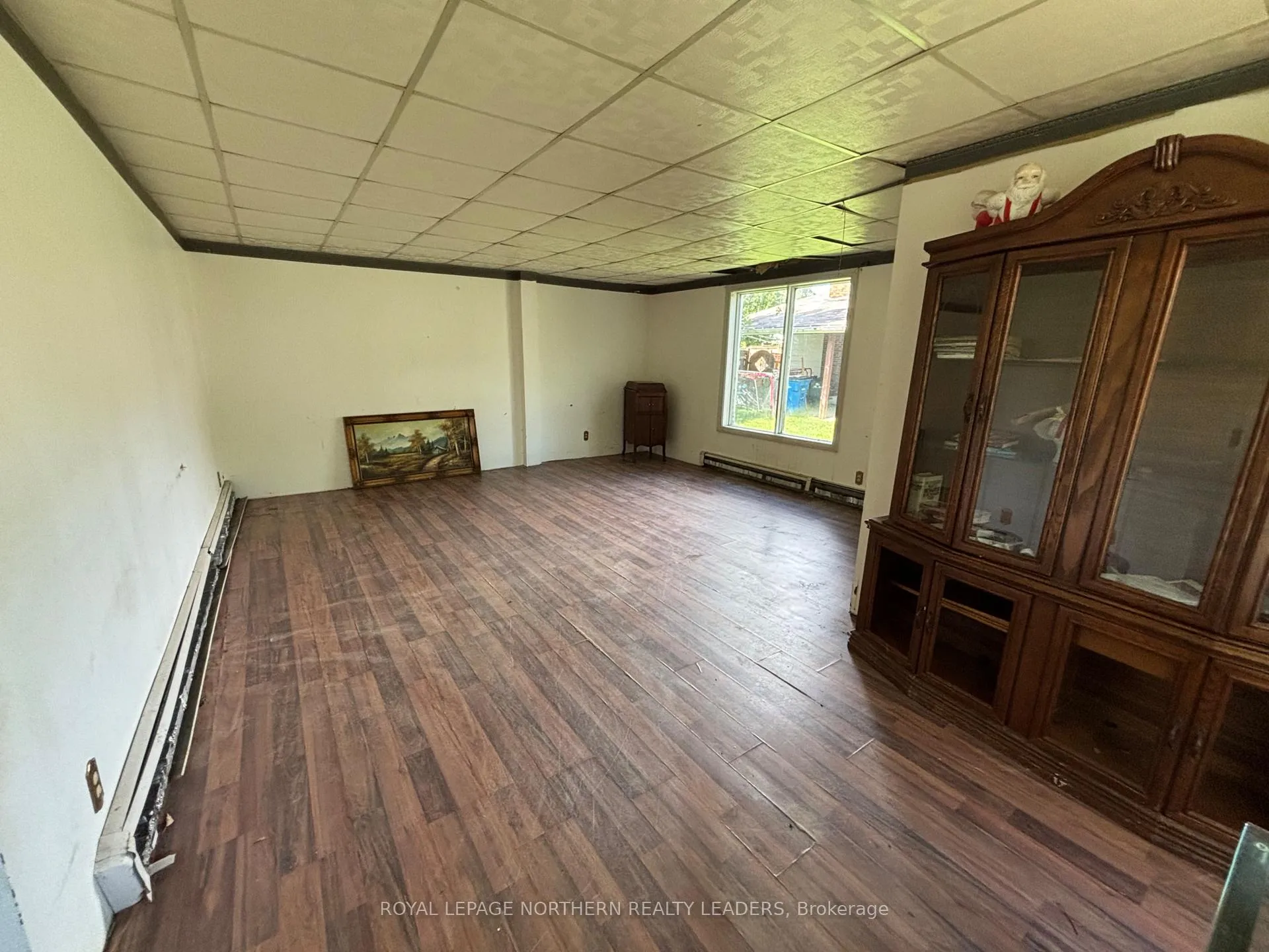 Photo 15 of 285 Fourth Avenue, Cochrane — HOMEH