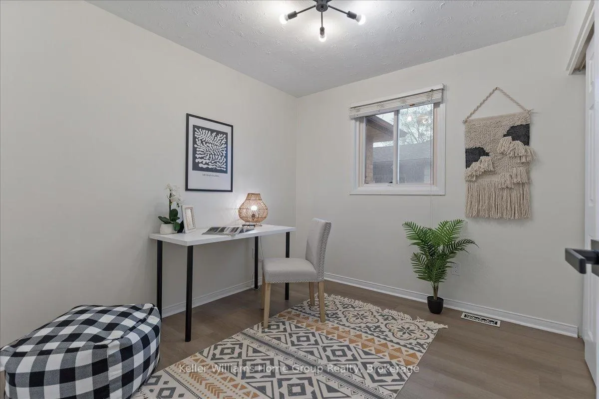 Photo 21 of 113 Rushbrook Drive, Kitchener — HOMEH