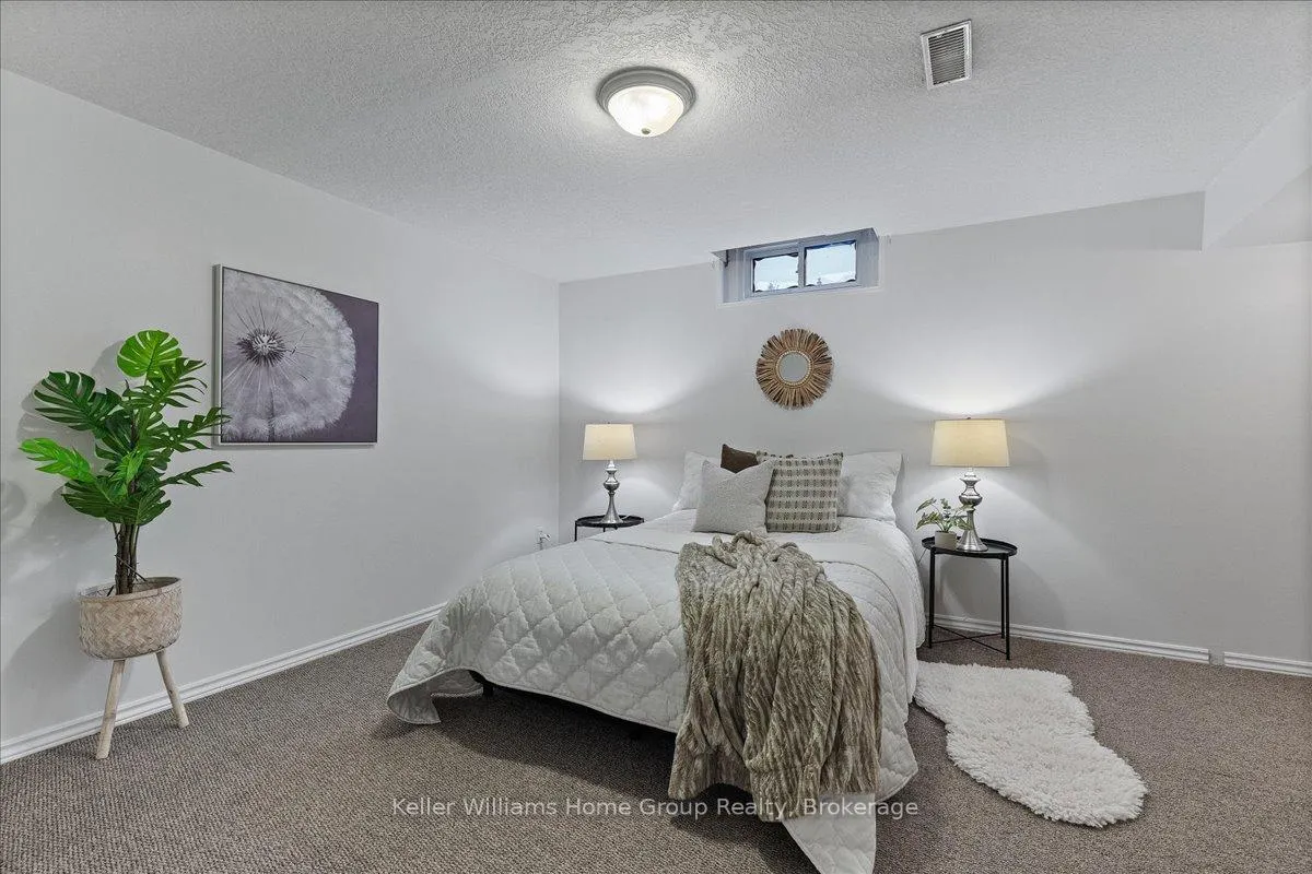 Photo 29 of 113 Rushbrook Drive, Kitchener — HOMEH
