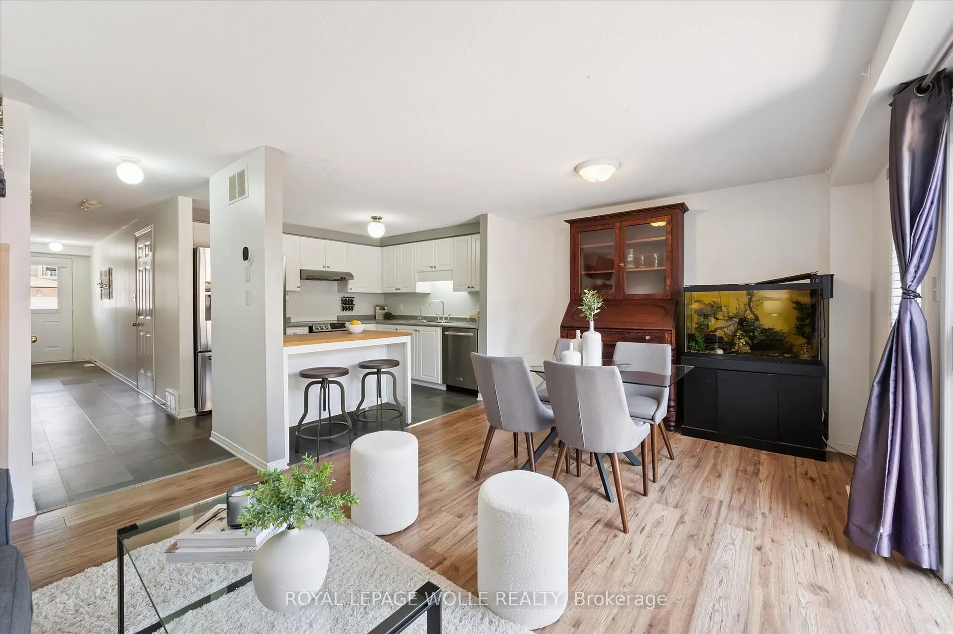 Photo 9 of 132 Donnenwerth Drive, Kitchener — HOMEH