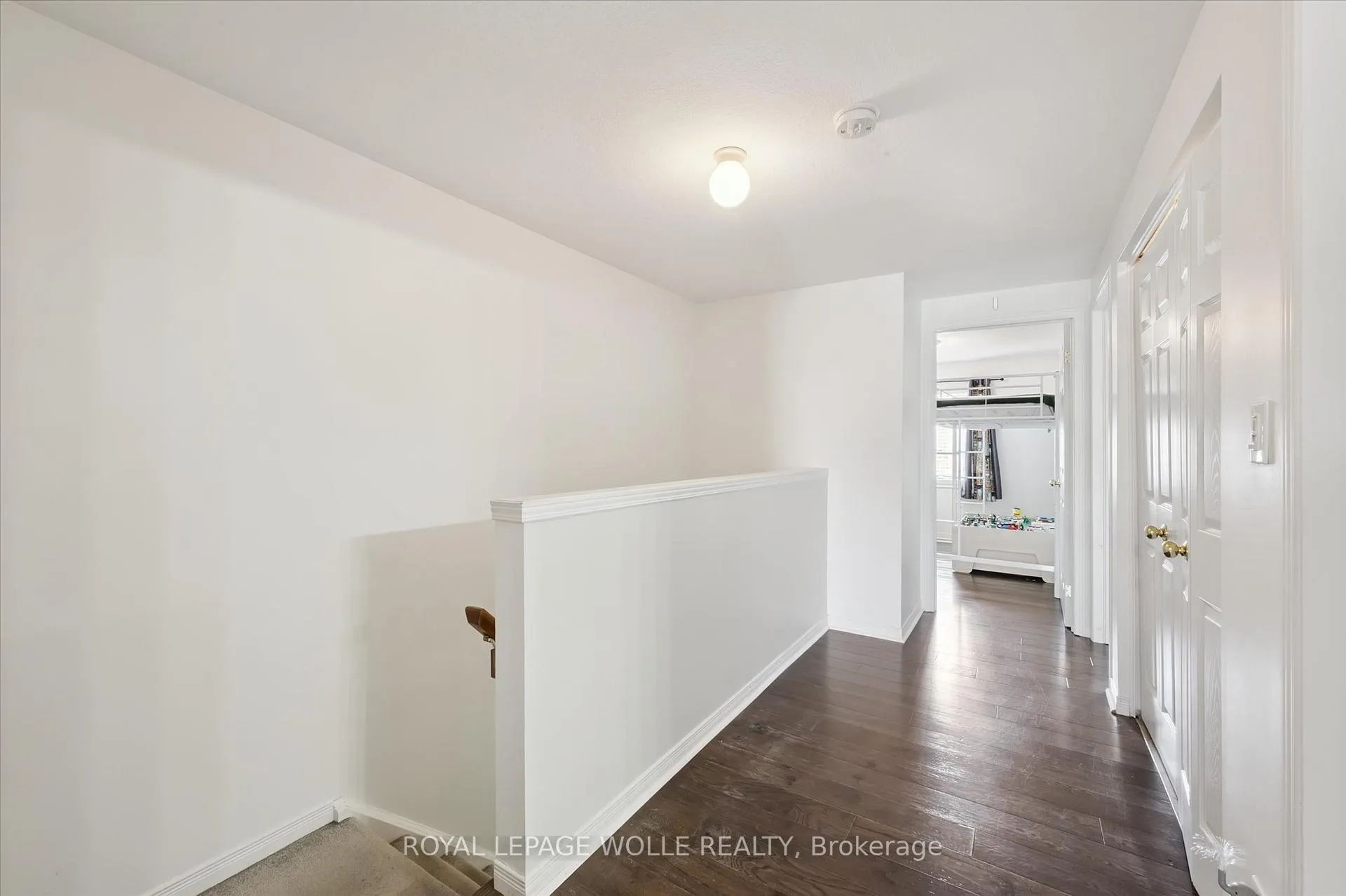Photo 17 of 132 Donnenwerth Drive, Kitchener — HOMEH