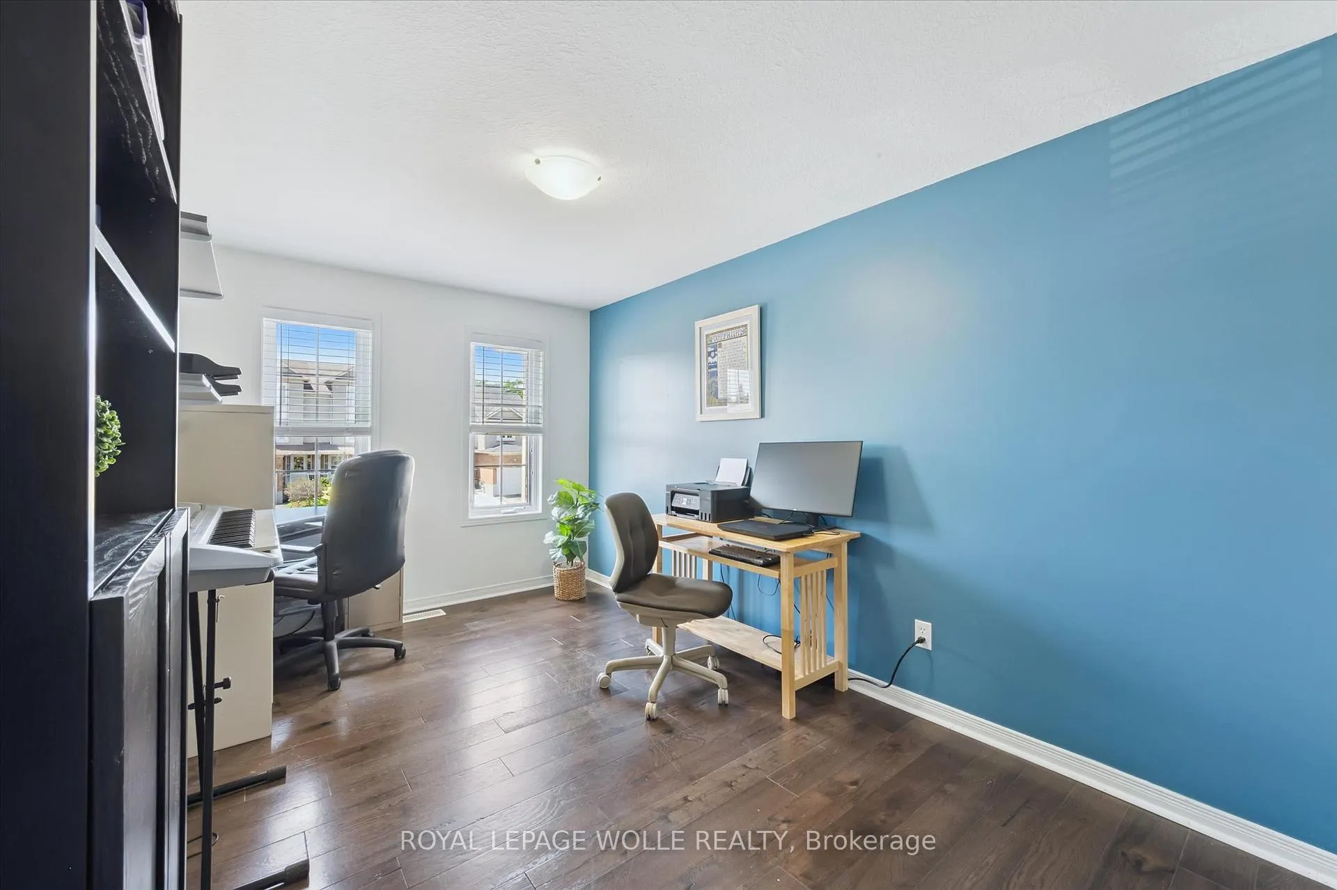 Photo 19 of 132 Donnenwerth Drive, Kitchener — HOMEH