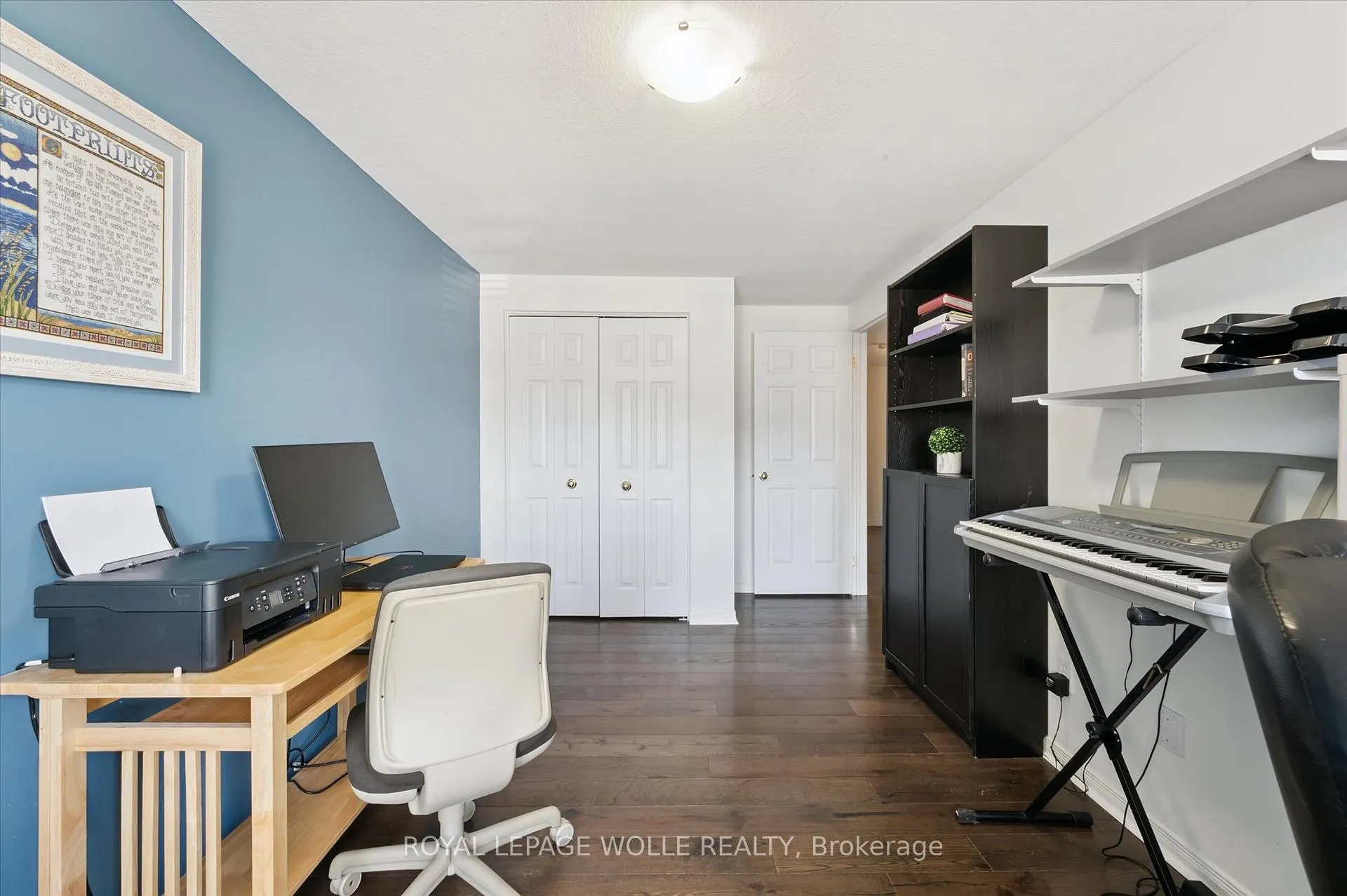 Photo 20 of 132 Donnenwerth Drive, Kitchener — HOMEH