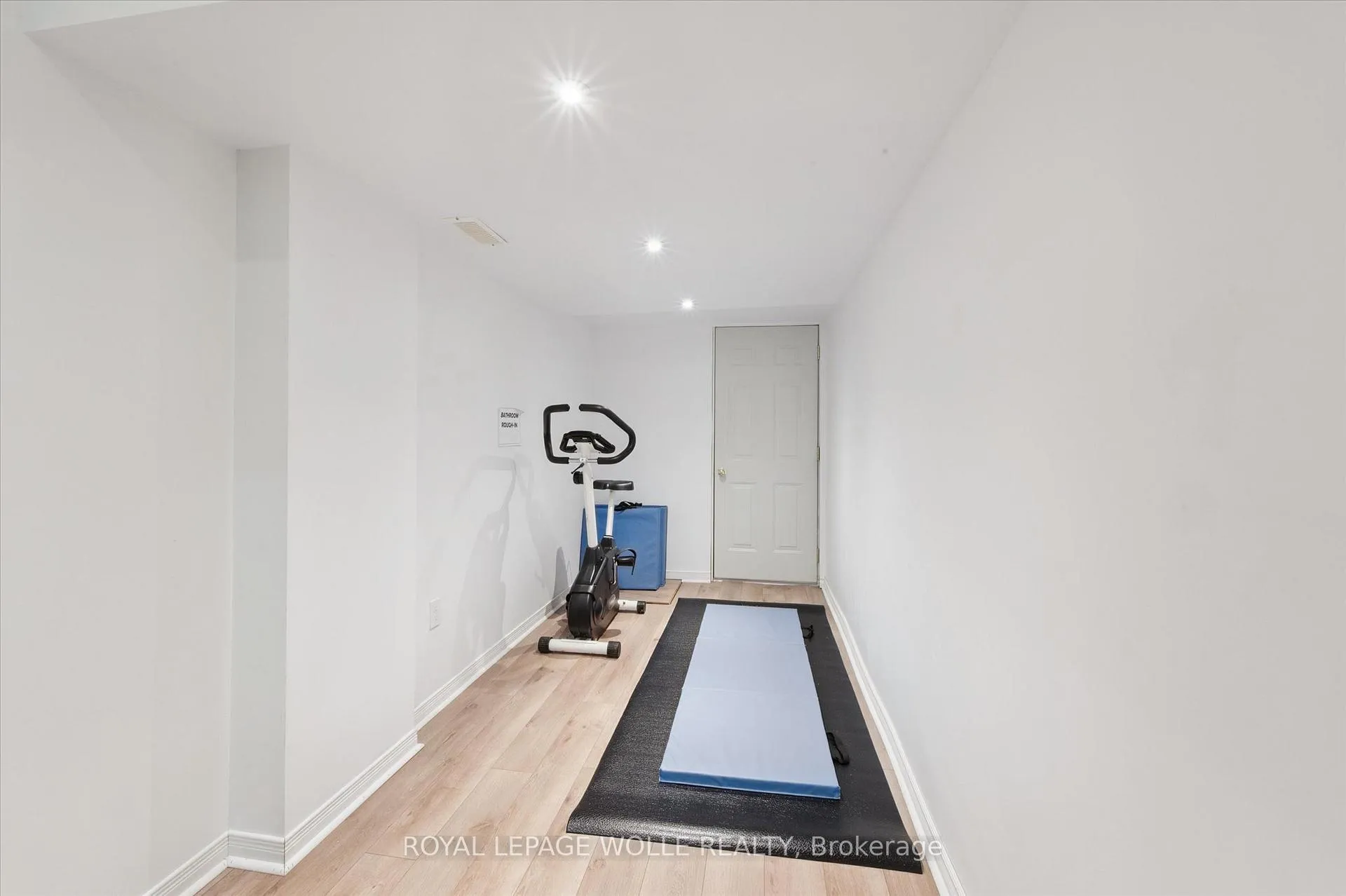 Photo 27 of 132 Donnenwerth Drive, Kitchener — HOMEH