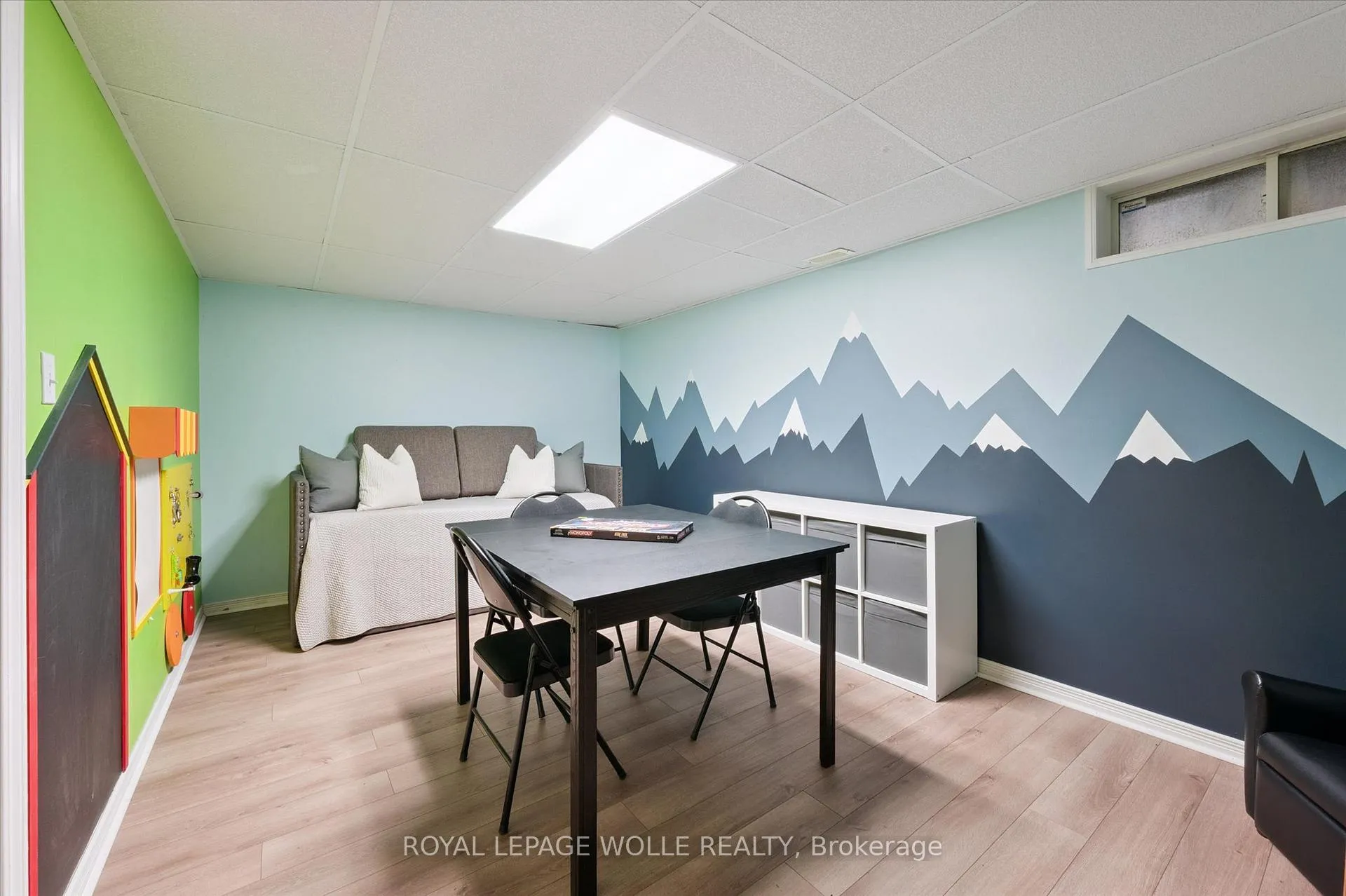 Photo 29 of 132 Donnenwerth Drive, Kitchener — HOMEH